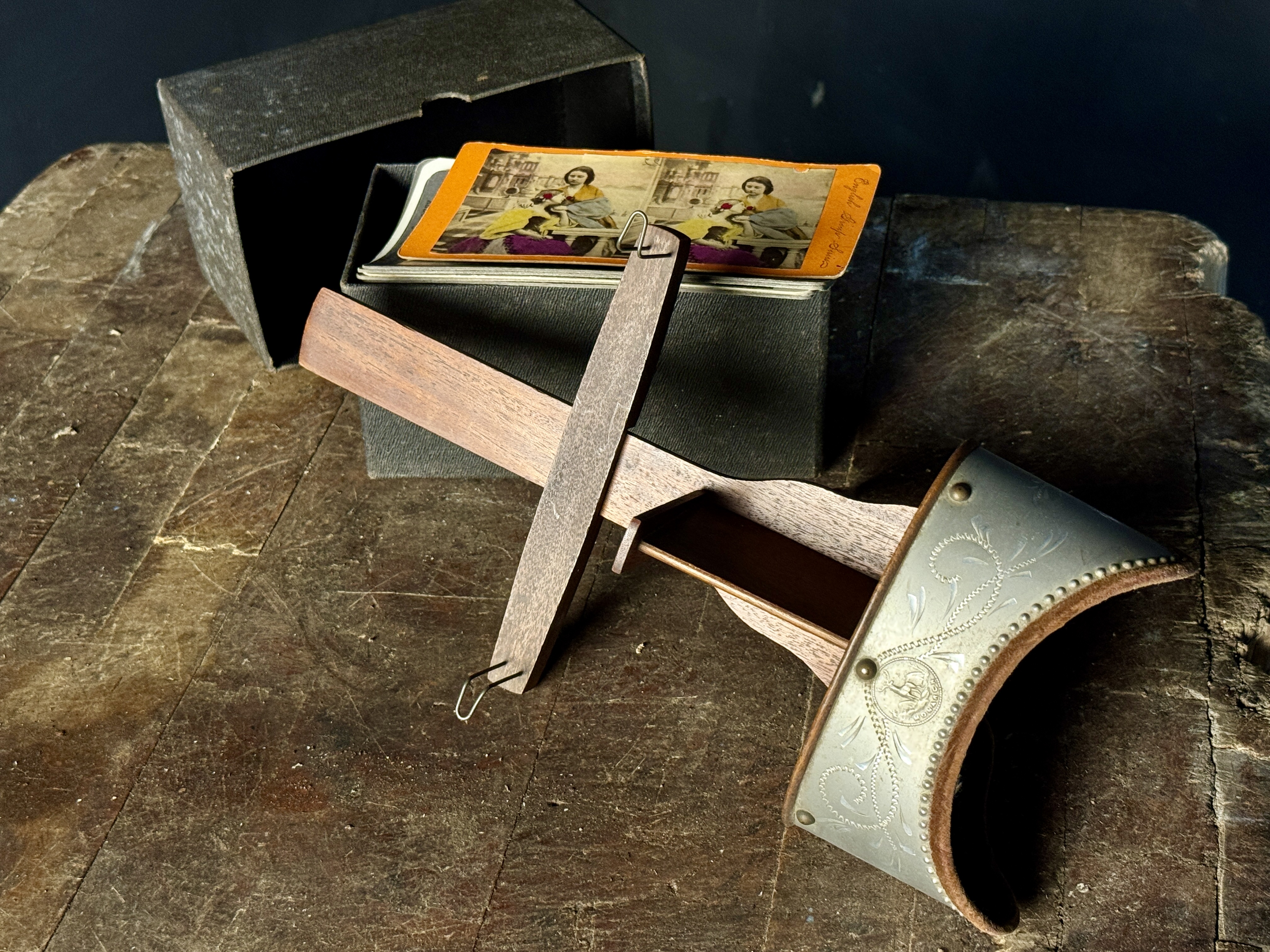 Monarch Handheld Stereoscope with a Collection of Stereoview Cards