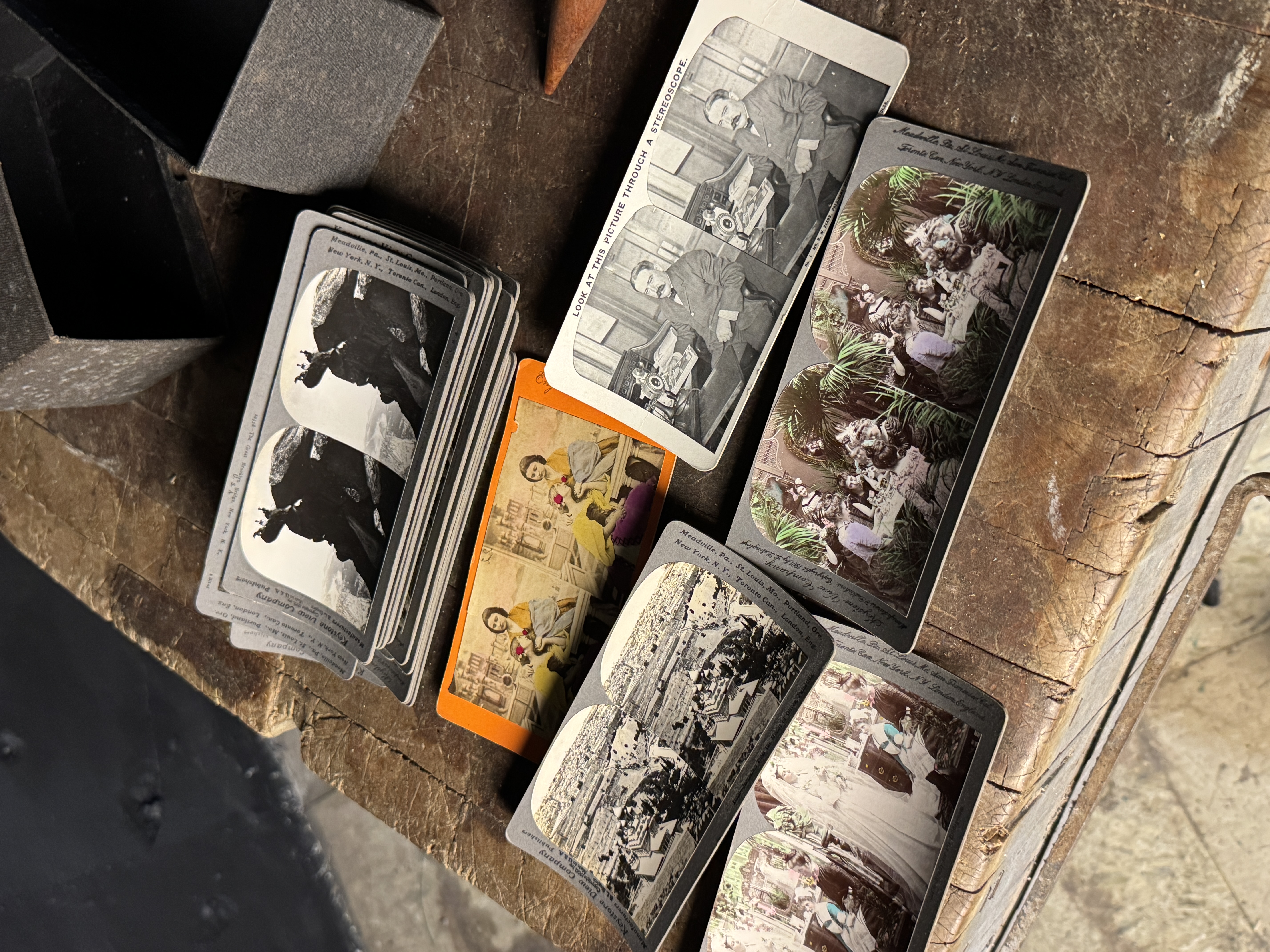 Monarch Handheld Stereoscope with a Collection of Stereoview Cards