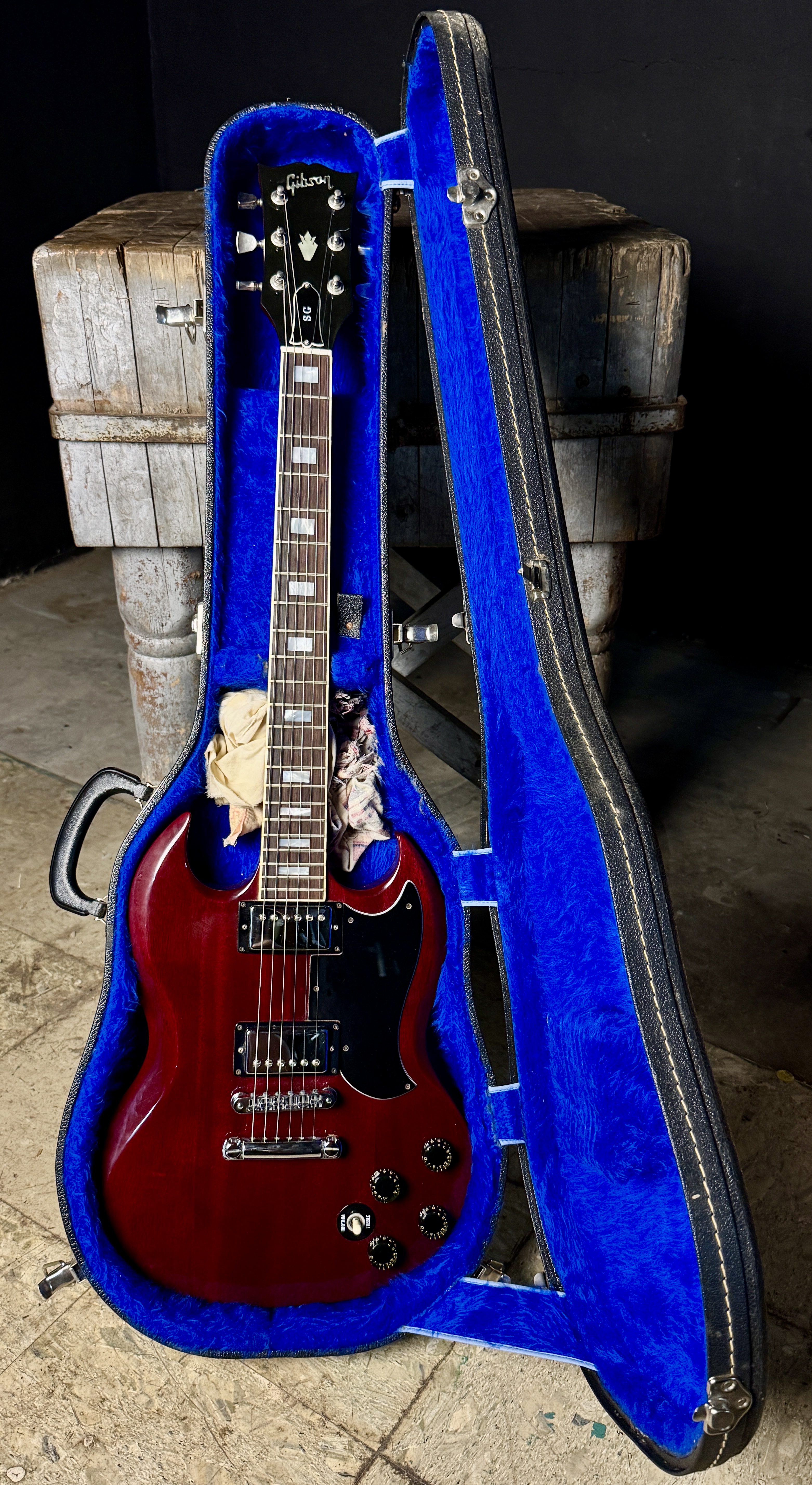 Gibson SG Standard Electric Guitar, 1980