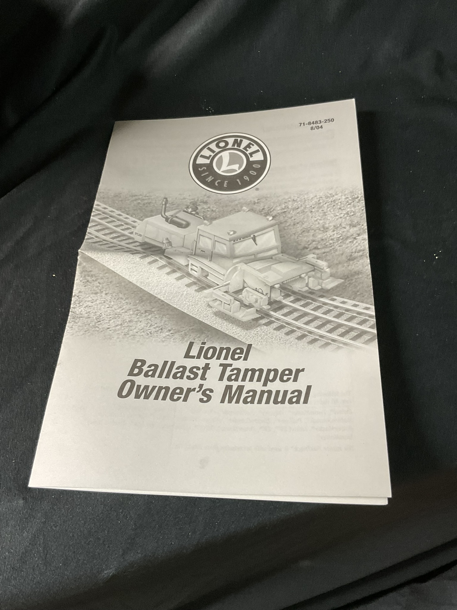 Lionel 6-18491 O-Gauge Maintenance-of-Way Ballast Tamper with Box and Manual