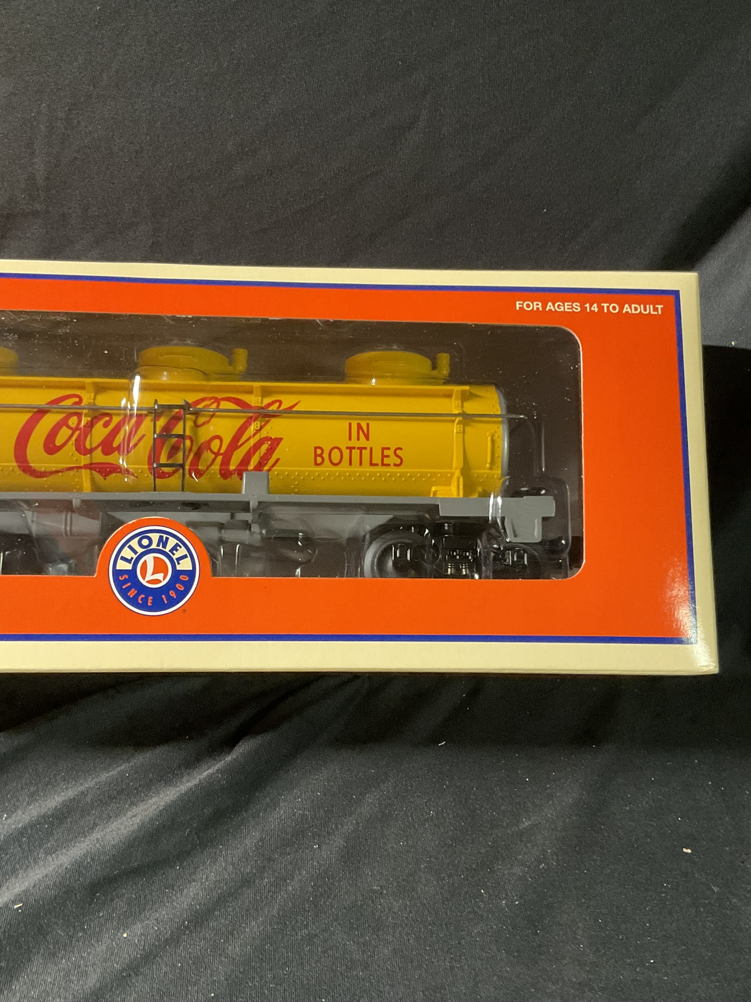 Lionel 6-36169 Coca-Cola O-Gauge 3-Dome Tank Car