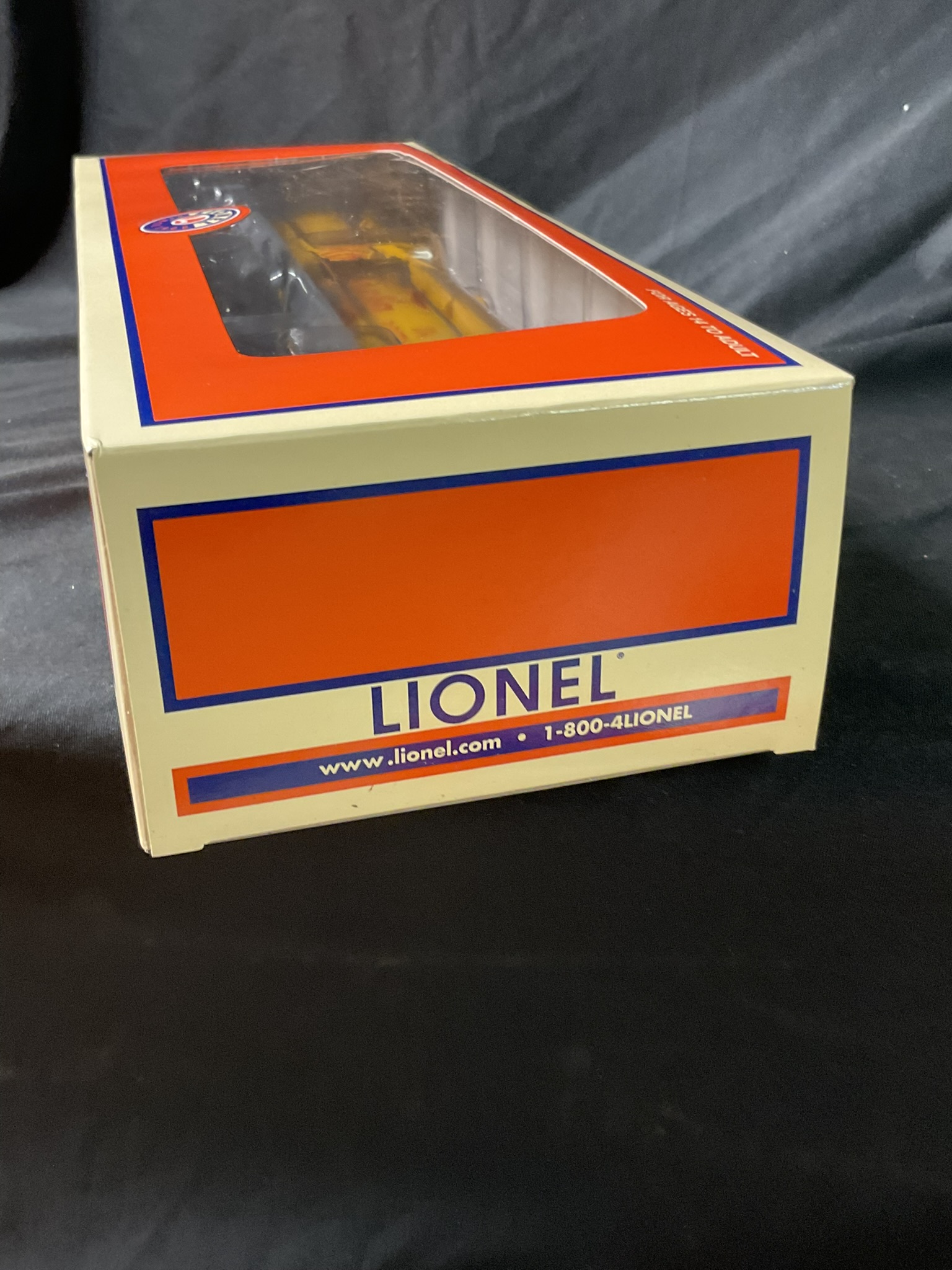 Lionel 6-36169 Coca-Cola O-Gauge 3-Dome Tank Car