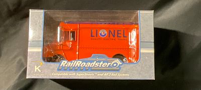 Lionel 6-22510 RailRoadster SuperStreets Step Van with TMCC. Produced by K-Line by Lionel, this 