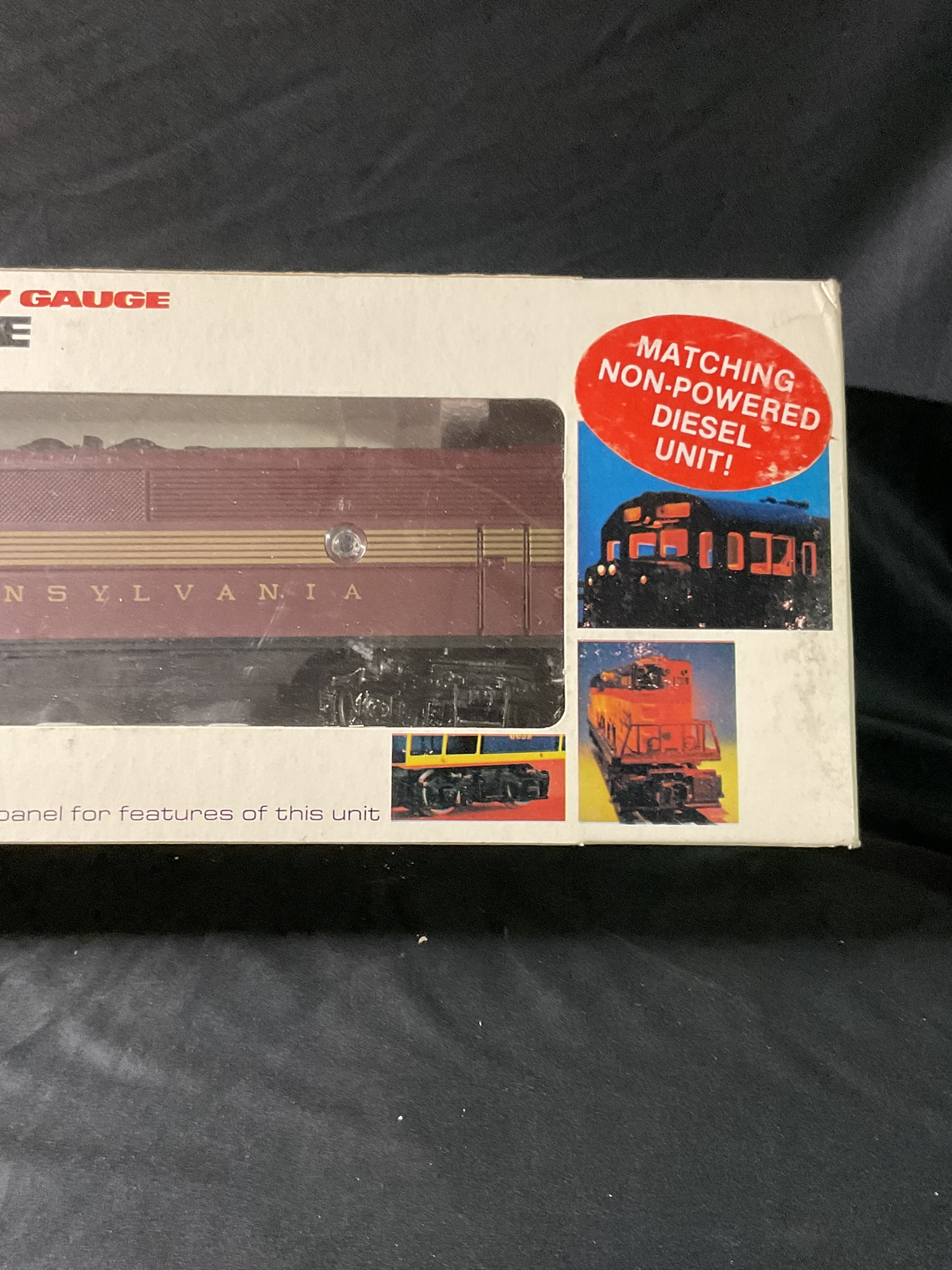 Lionel Pennsylvania F-3B Non-Powered Dummy Diesel Engine 6-8060 with Original Box