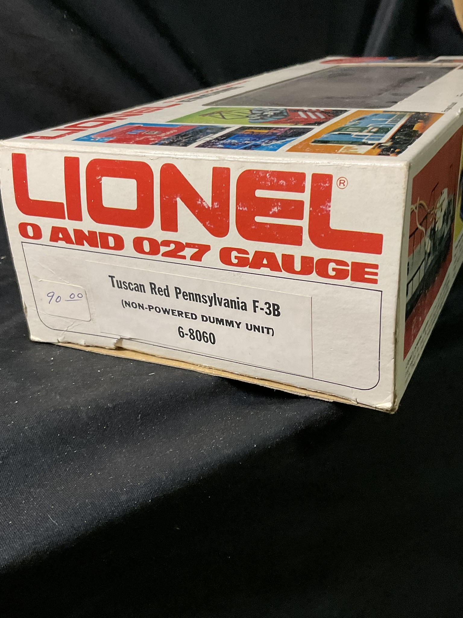 Lionel Pennsylvania F-3B Non-Powered Dummy Diesel Engine 6-8060 with Original Box