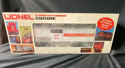 Lionel O Gauge 6-8864 New Haven F-3 Non-Powered Dummy Diesel B-Unit. A vintage Lionel O and O27 
