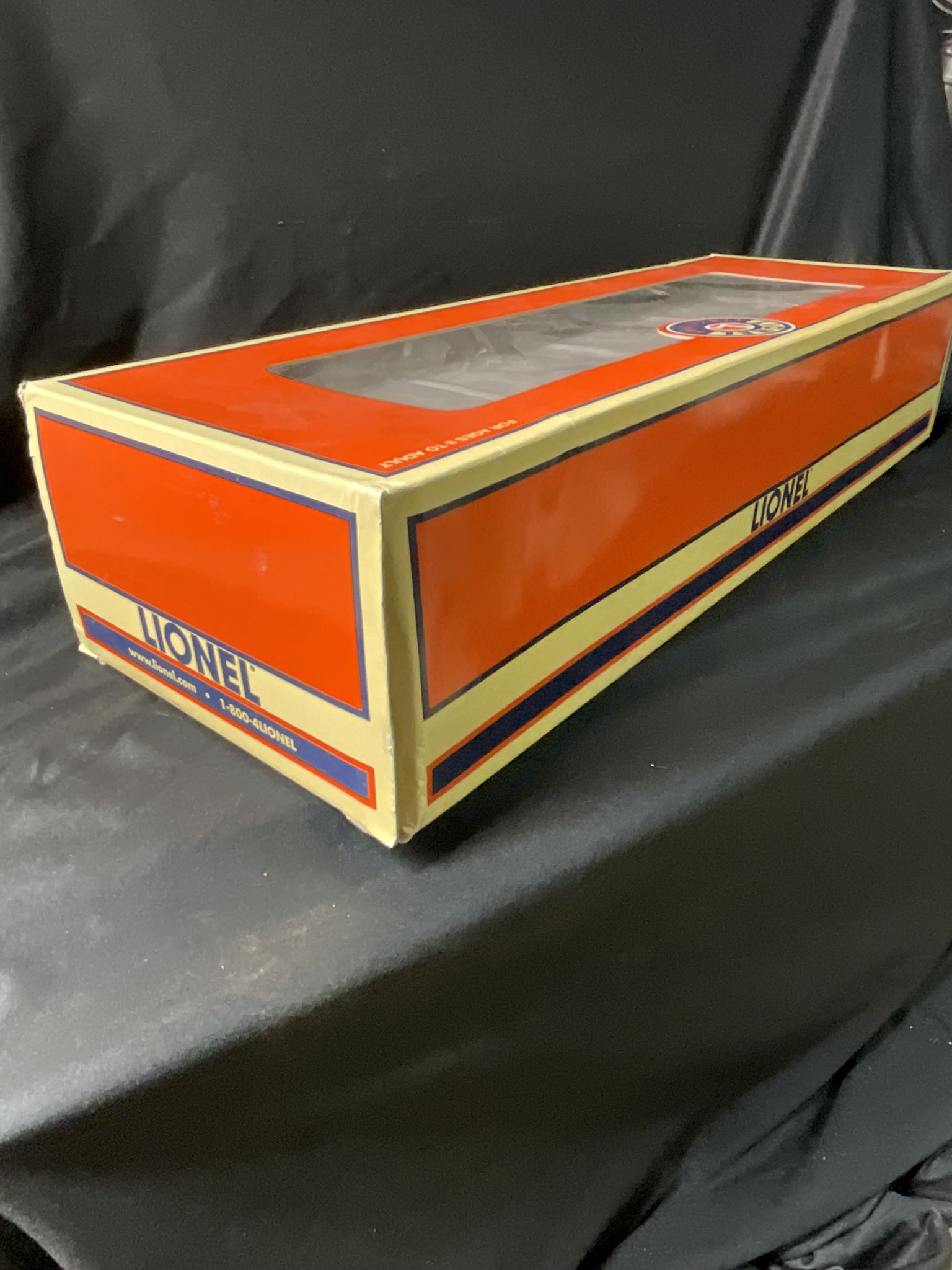 Lionel O-Gauge 6-17192 Lehigh Valley PS-2 Covered Hopper in Original Box
