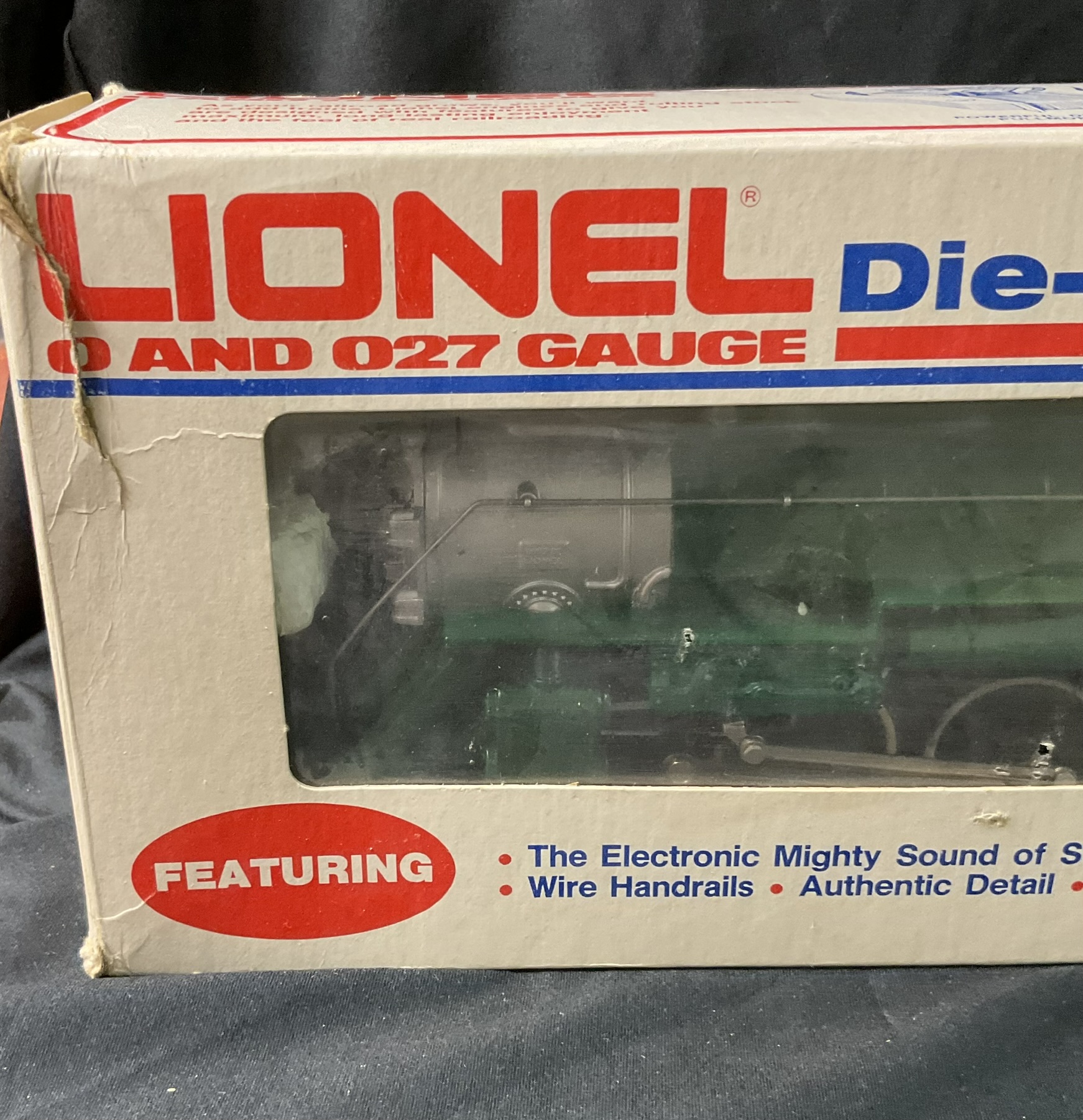 Lionel Southern Crescent Steam Locomotive and Tender 6-8702