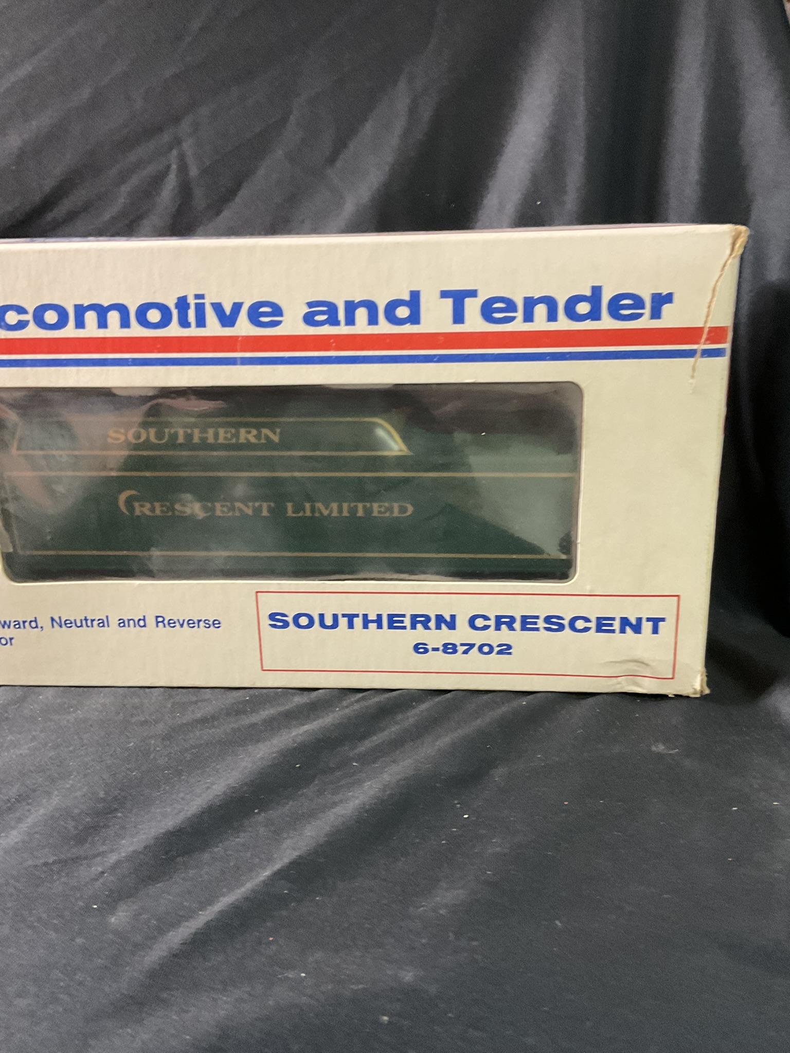 Lionel Southern Crescent Steam Locomotive and Tender 6-8702