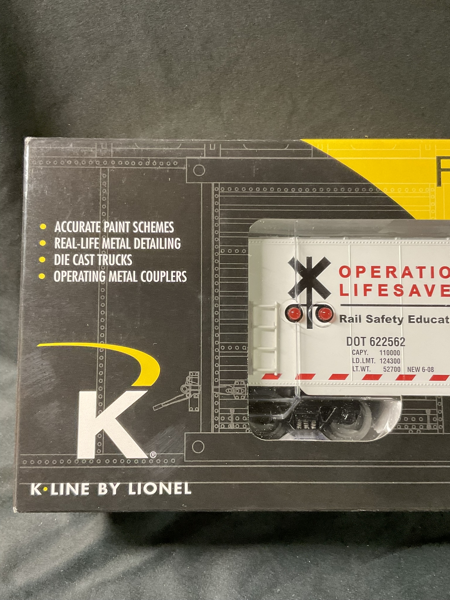 K-Line by Lionel Operation Lifesaver Boxcar with Flashing Lights 6-22562