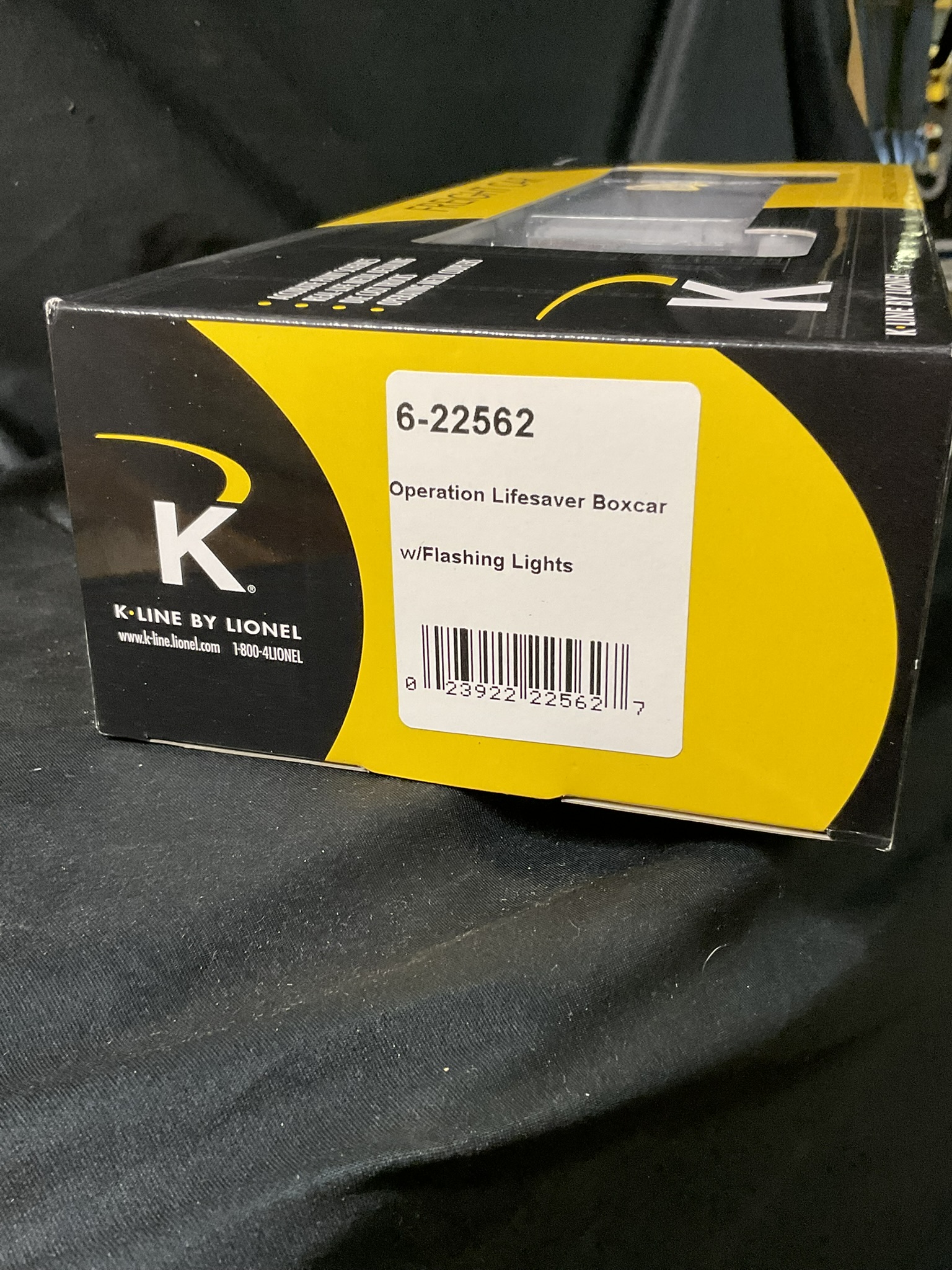 K-Line by Lionel Operation Lifesaver Boxcar with Flashing Lights 6-22562
