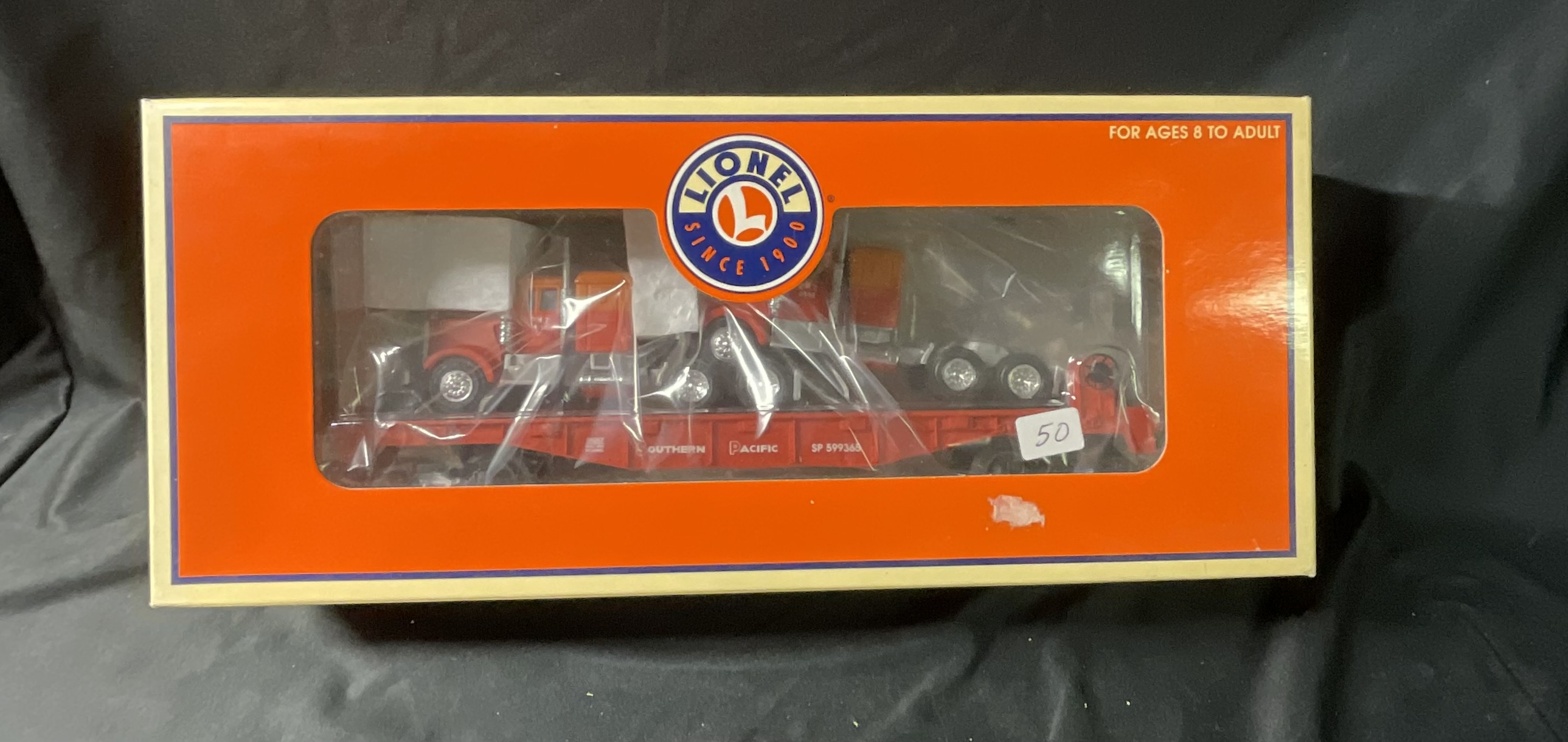 Lionel 6-26057 Southern Pacific Flatcar with Die-Cast Tractors
