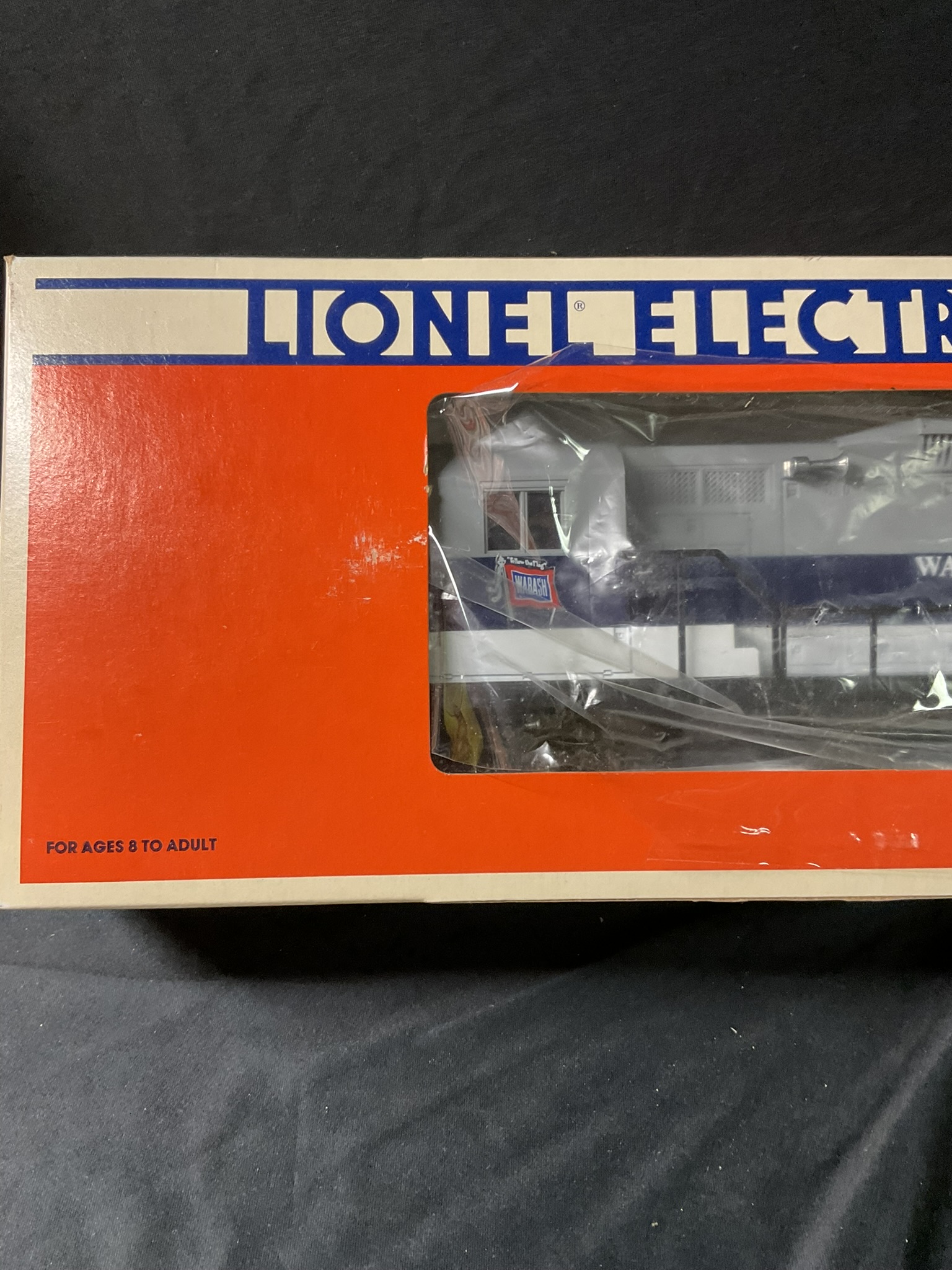 Lionel O/O-27 Gauge Wabash GP-9 Diesel Locomotive No. 6-8587
