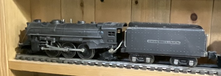 Lionel 224E O-Gauge Steam Locomotive and Lionel Lines Tender