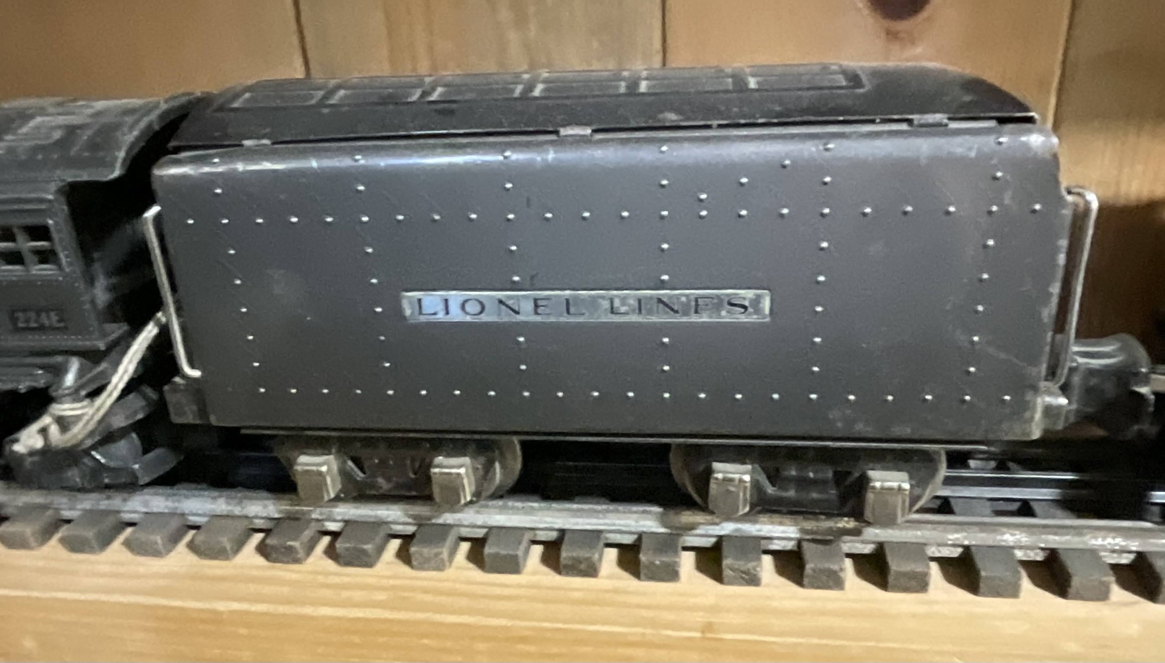 Lionel 224E O-Gauge Steam Locomotive and Lionel Lines Tender