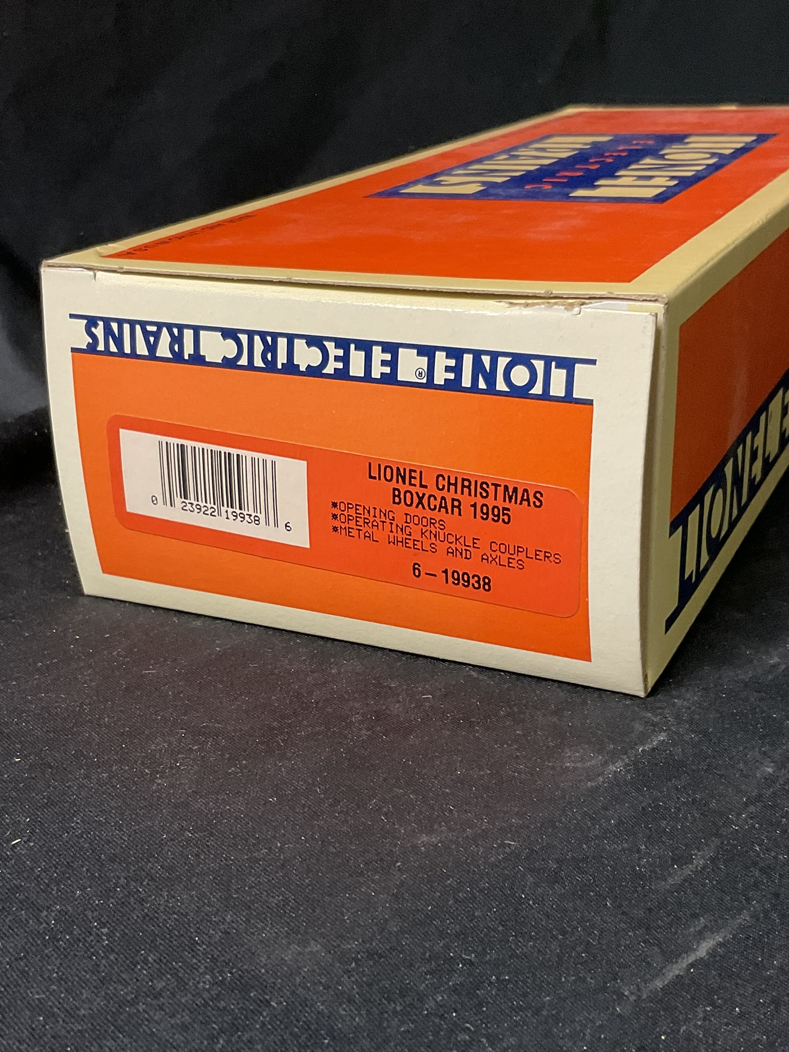 Lionel 6-19938 Christmas Boxcar 1995 in Original Box