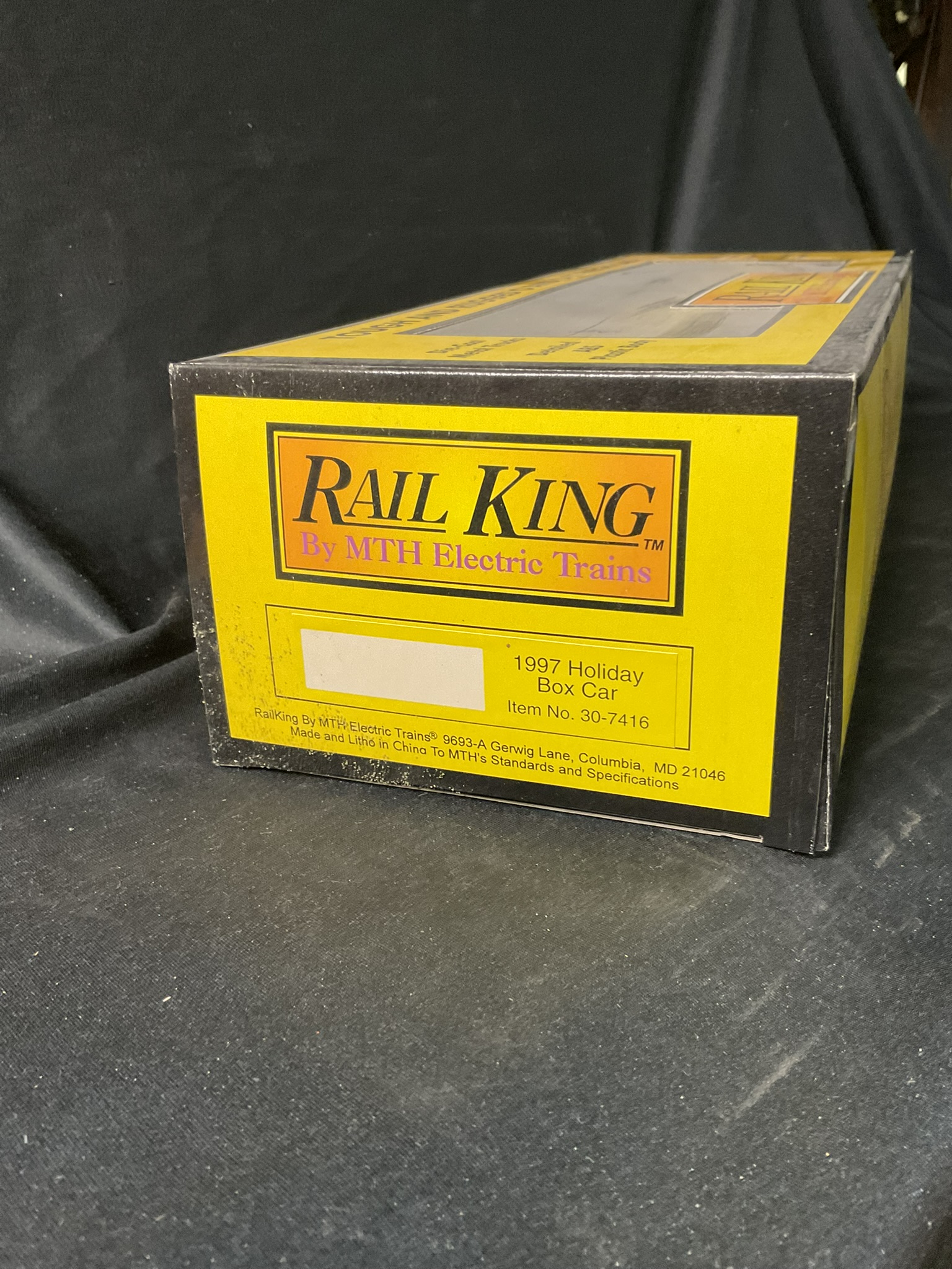 Rail King by MTH Electric Trains 1997 Holiday Box Car Item No. 30-7416