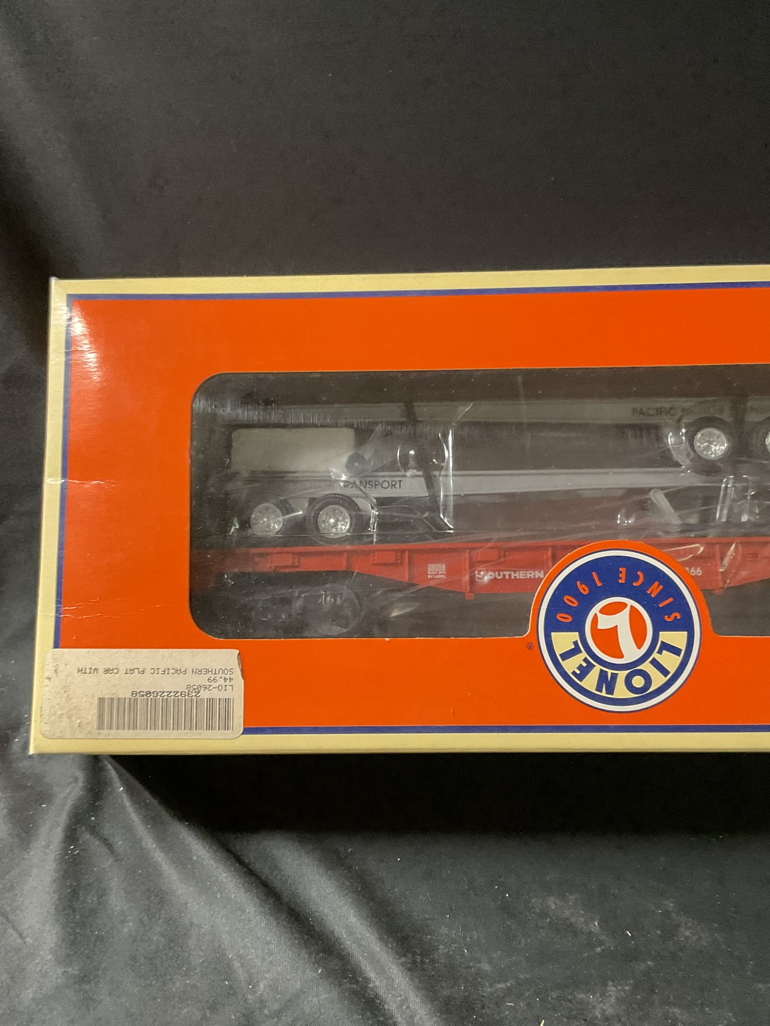 Lionel 6-26058 Southern Pacific Flatcar with Two Trailer Frames O-Gauge