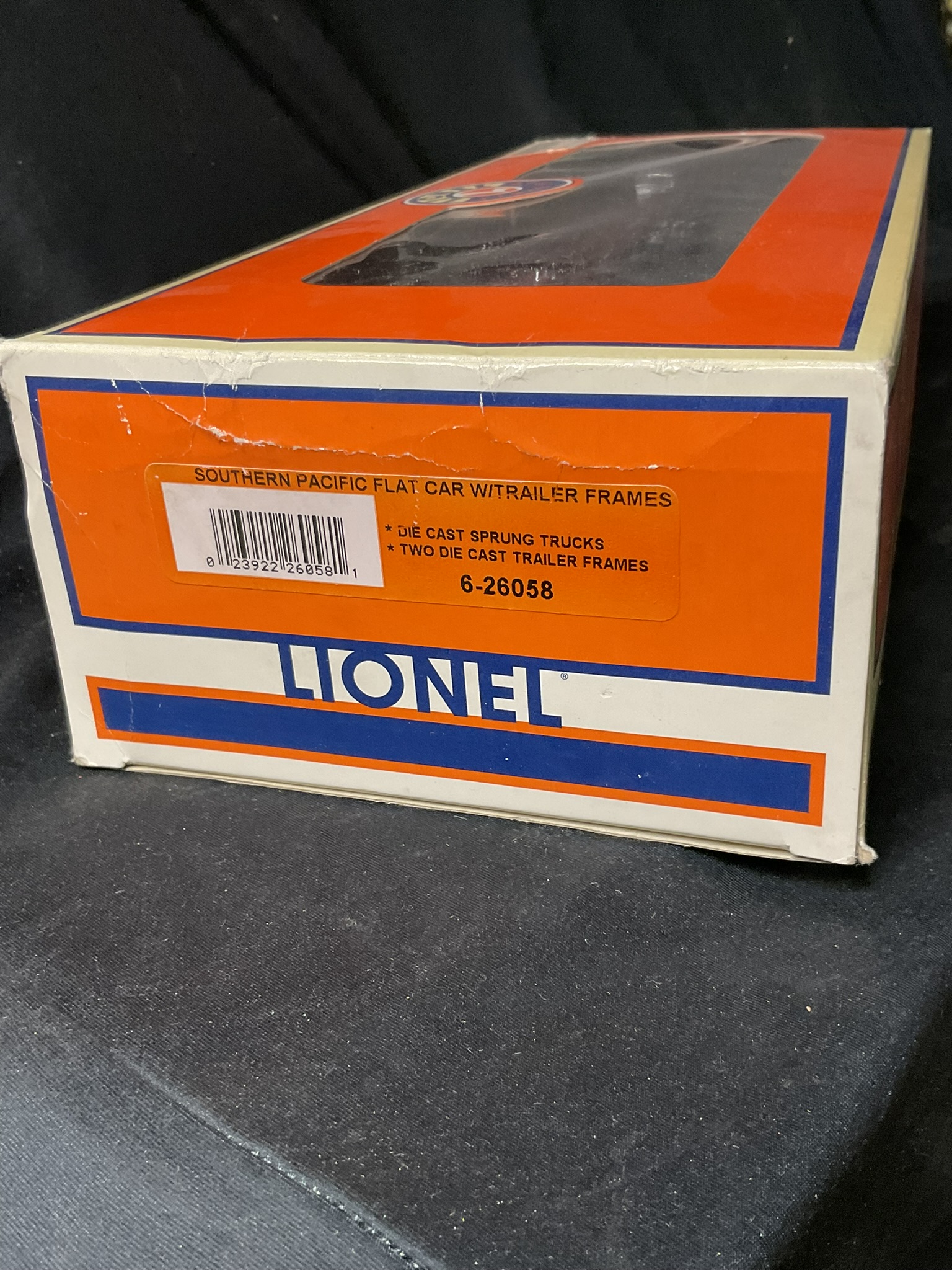 Lionel 6-26058 Southern Pacific Flatcar with Two Trailer Frames O-Gauge
