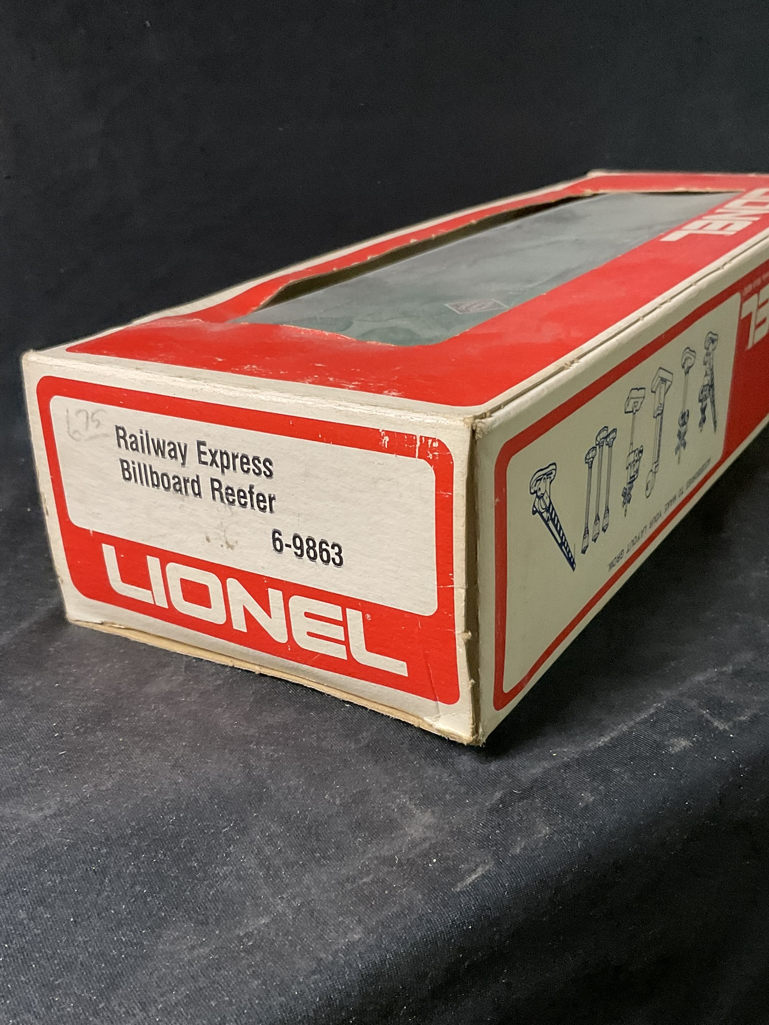 Lionel 6-9863 Railway Express Agency Billboard Reefer with Original Box
