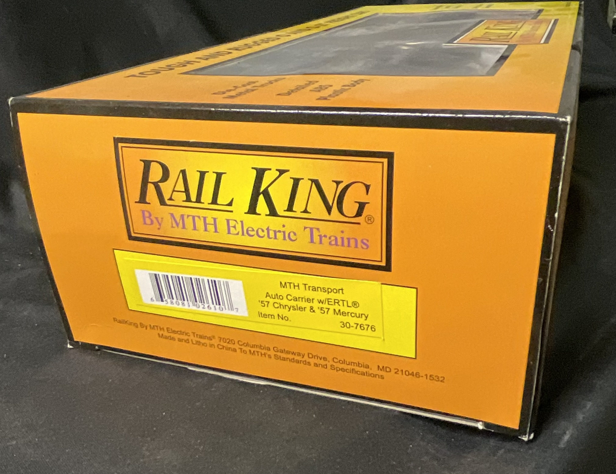 MTH RailKing 30-7676 Double Deck Auto Carrier with ERTL Automobiles