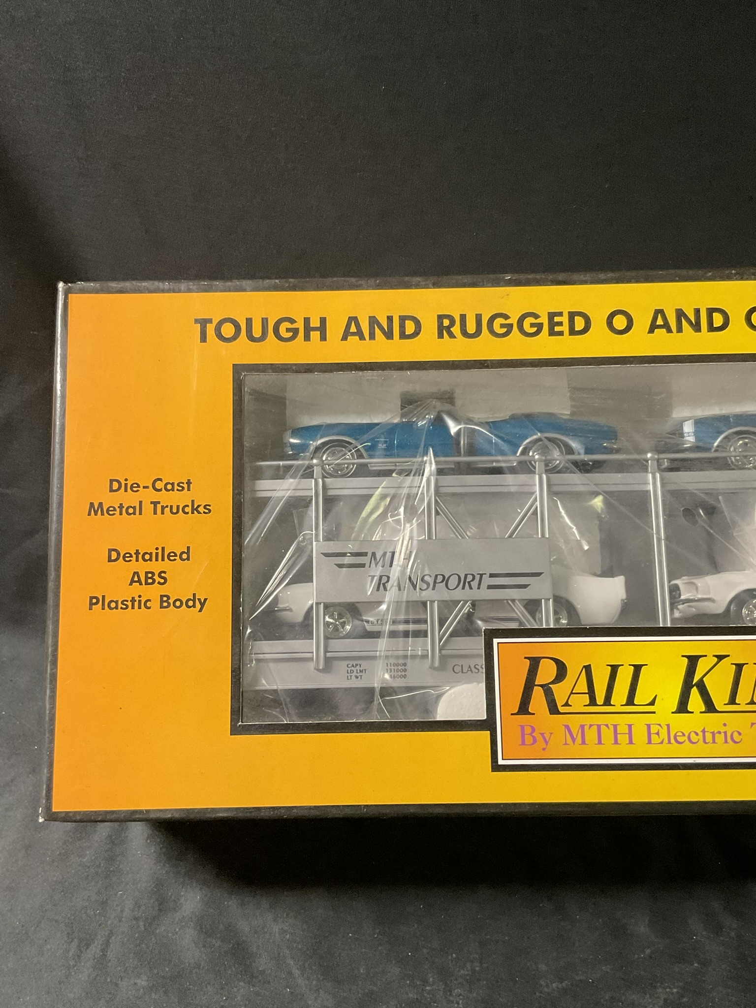 MTH RailKing O-Gauge Auto Transport Freight Car with Ertl Die-Cast Vehicles 30-7666