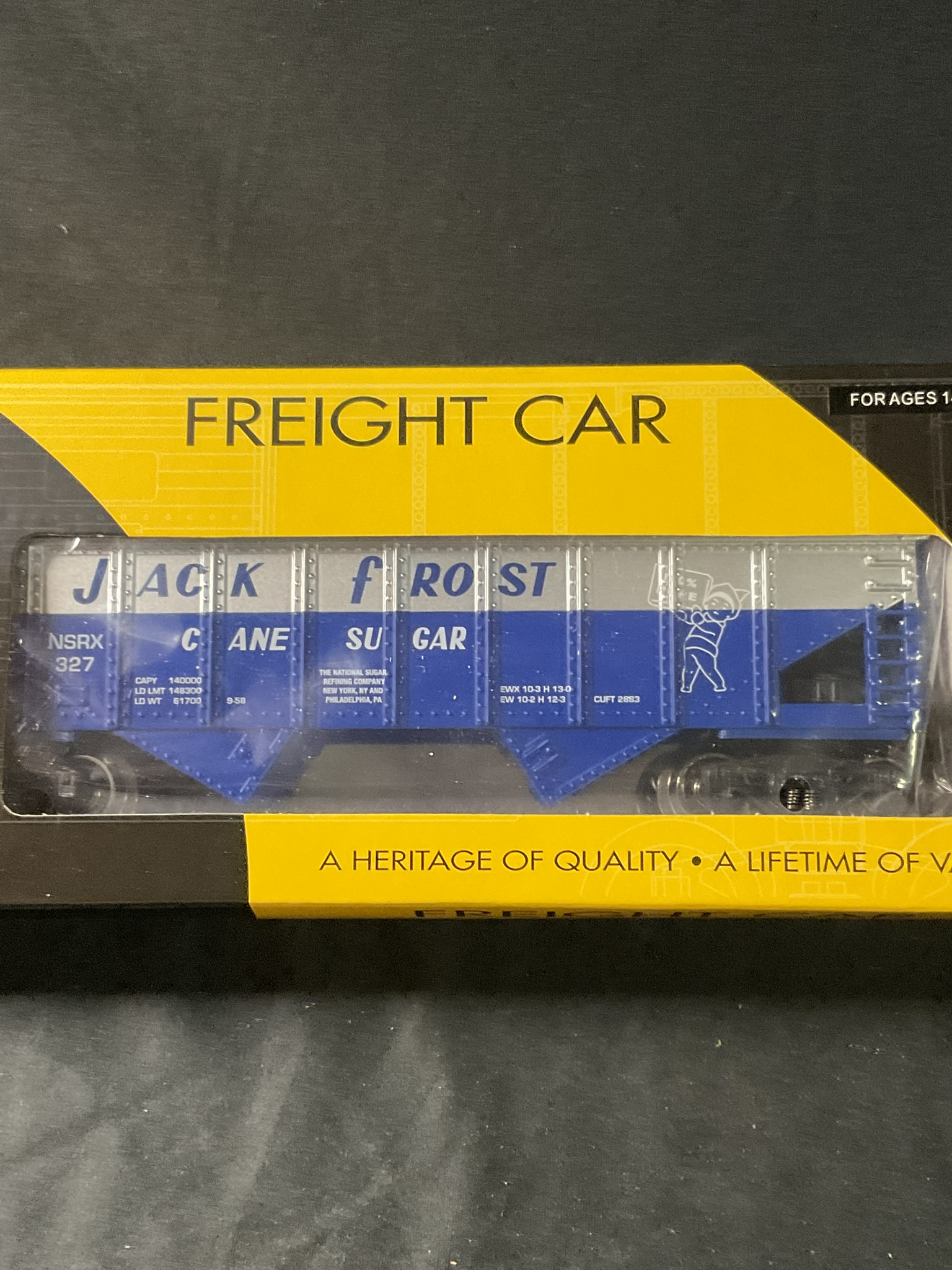 K-Line by Lionel 6-21607 Jack Frost Open Top Ribbed Hopper with Snow Load