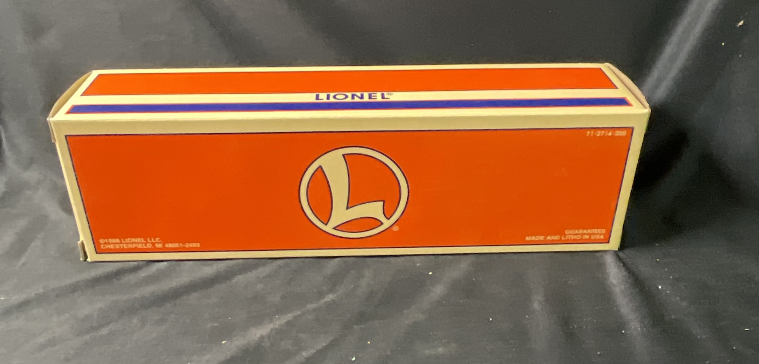 Lionel 6-16272 1997 Christmas Boxcar with Original Box