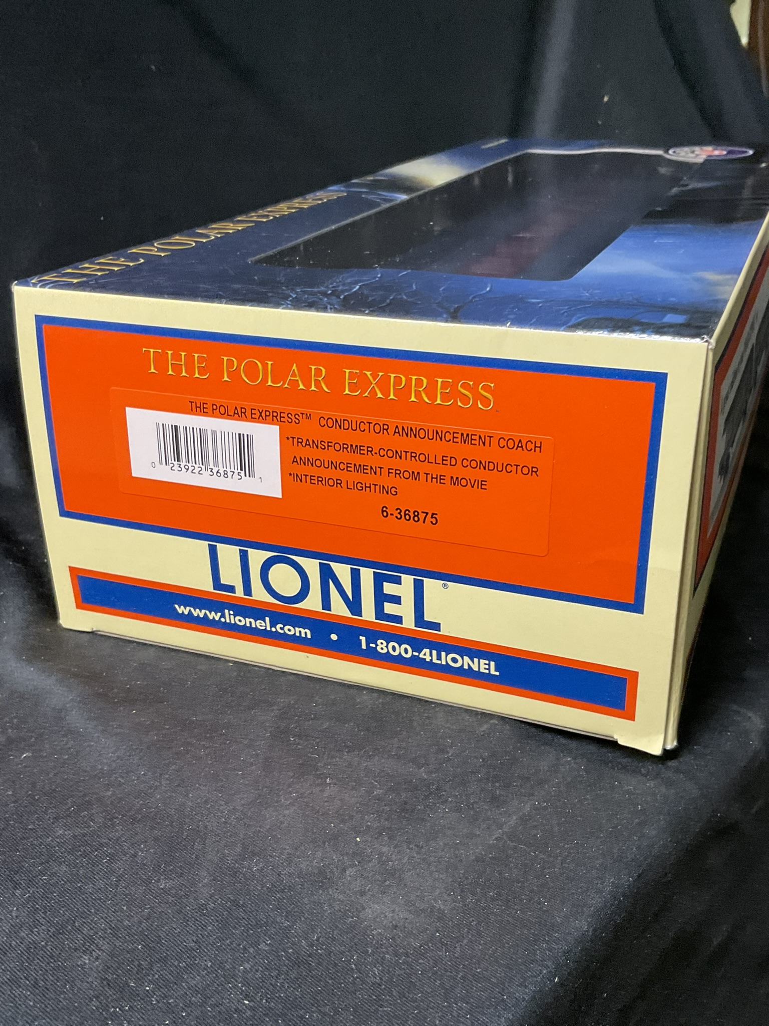 Lionel The Polar Express O-Gauge Conductor Announcement Coach 6-36875