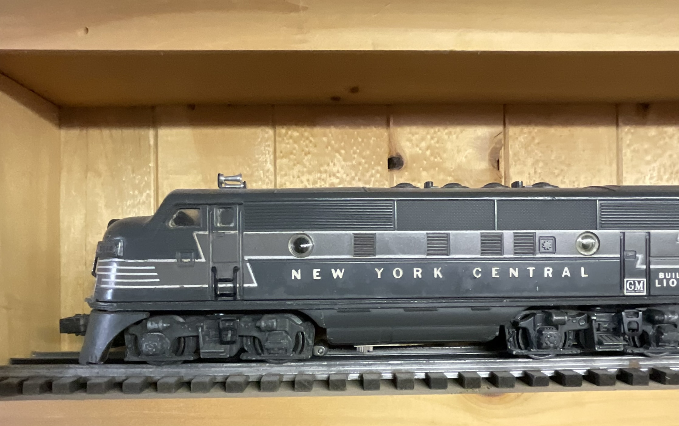 Lionel Postwar New York Central O-Gauge F3 Diesel Locomotive A-B-B-A Four-Unit Set