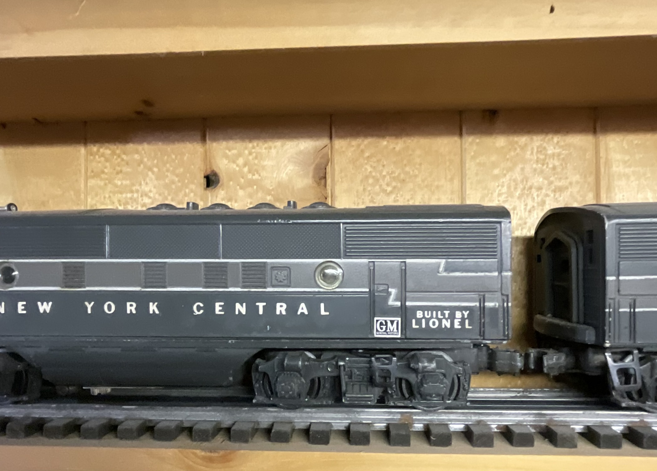 Lionel Postwar New York Central O-Gauge F3 Diesel Locomotive A-B-B-A Four-Unit Set