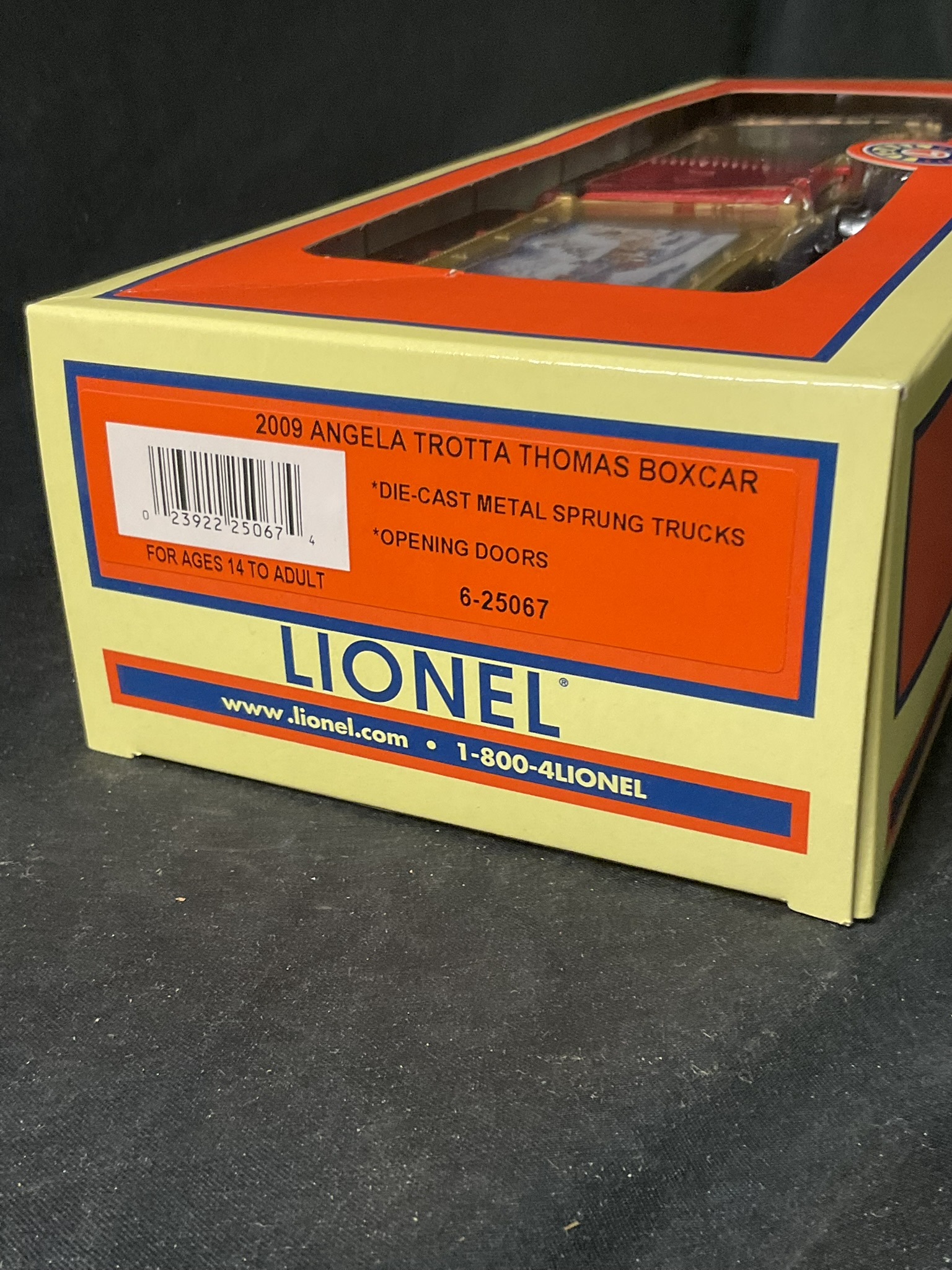 Lionel 6-25067 Angela Trotta Thomas General Delivery Boxcar