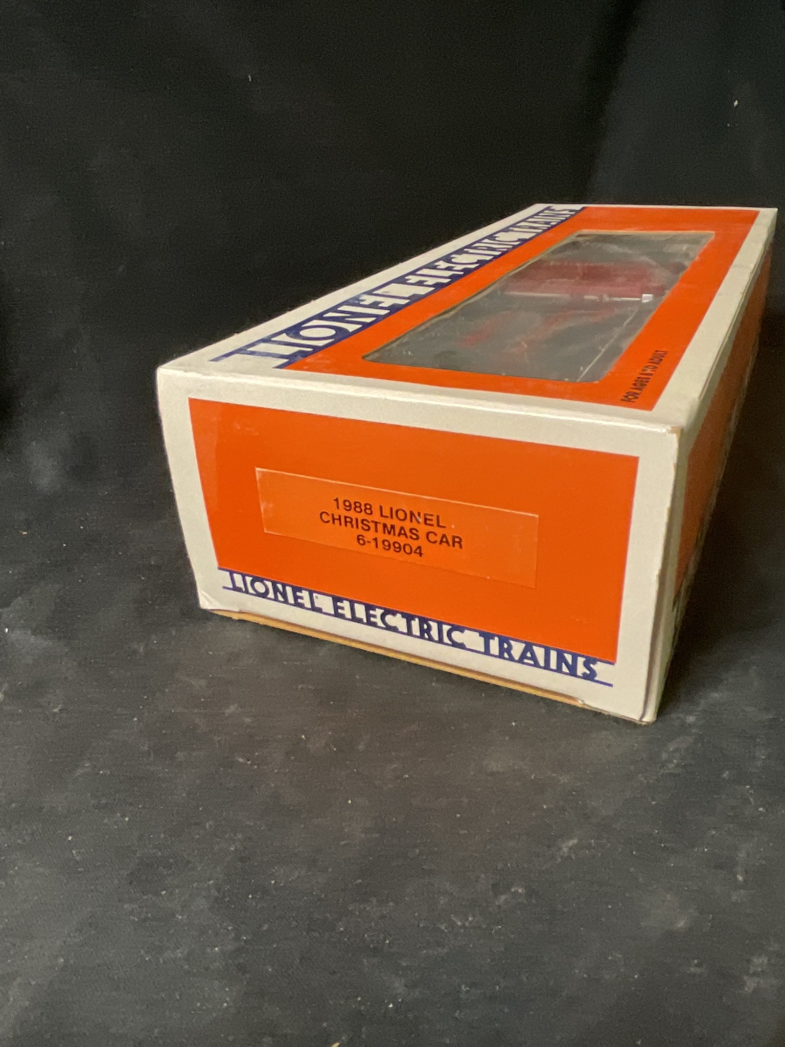 1988 Lionel Christmas Boxcar Model 6-19904 in Original Box