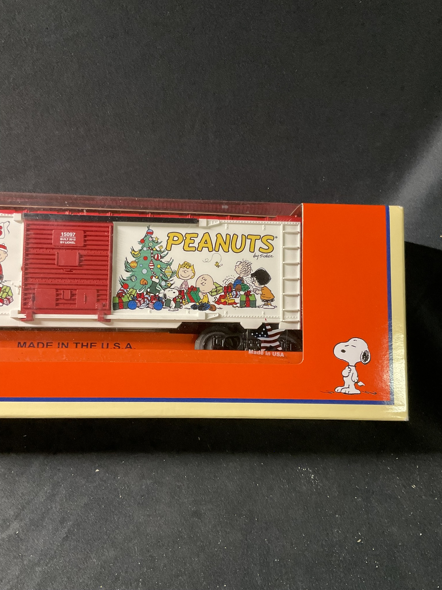 Lionel O-Gauge Peanuts Christmas Boxcar Model 6-15097 with Original Box