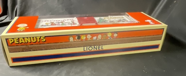 Lionel O-Gauge Peanuts Christmas Boxcar Model 6-15097 with Original Box