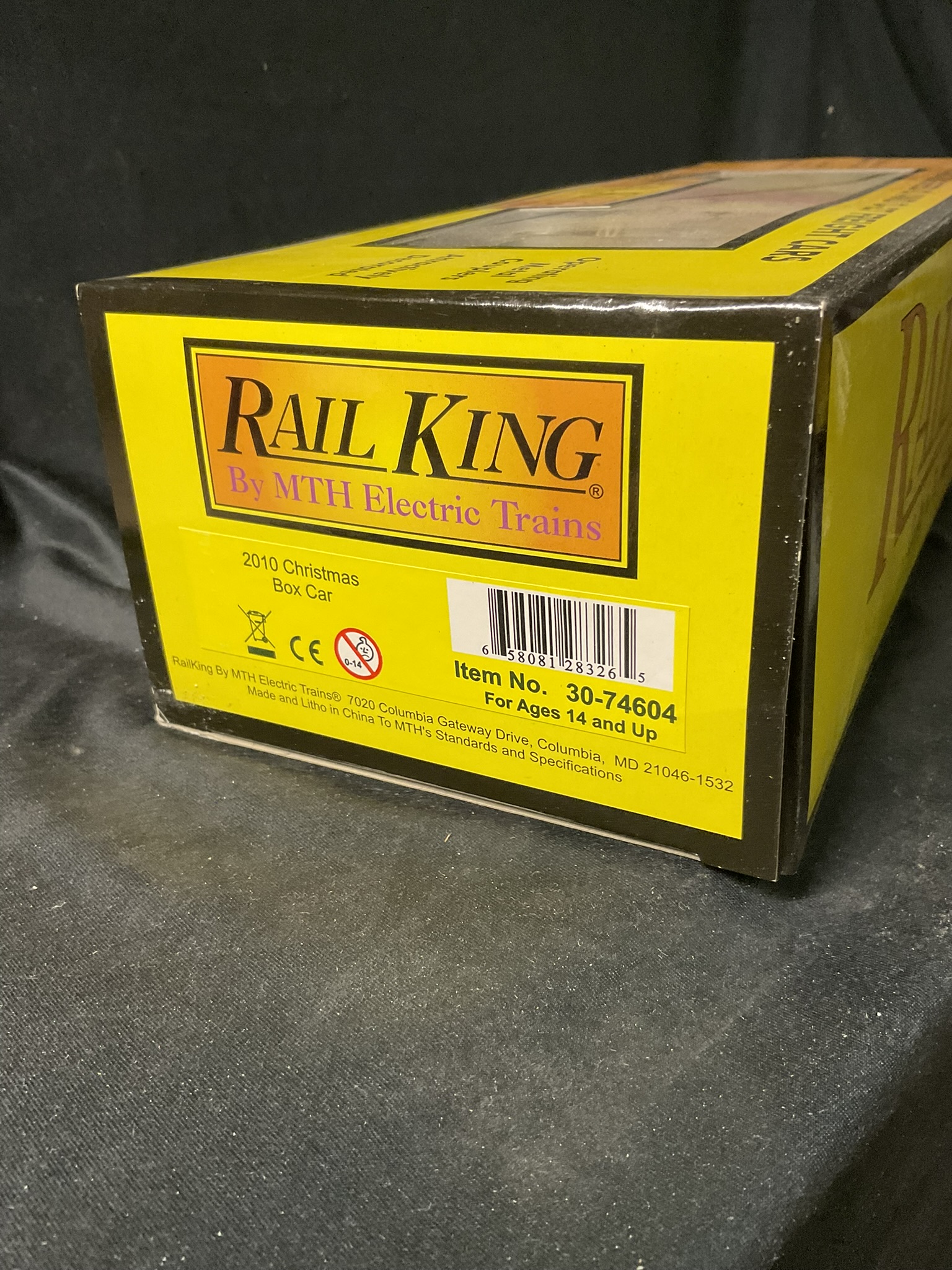 MTH RailKing 2010 Christmas Box Car 30-74604