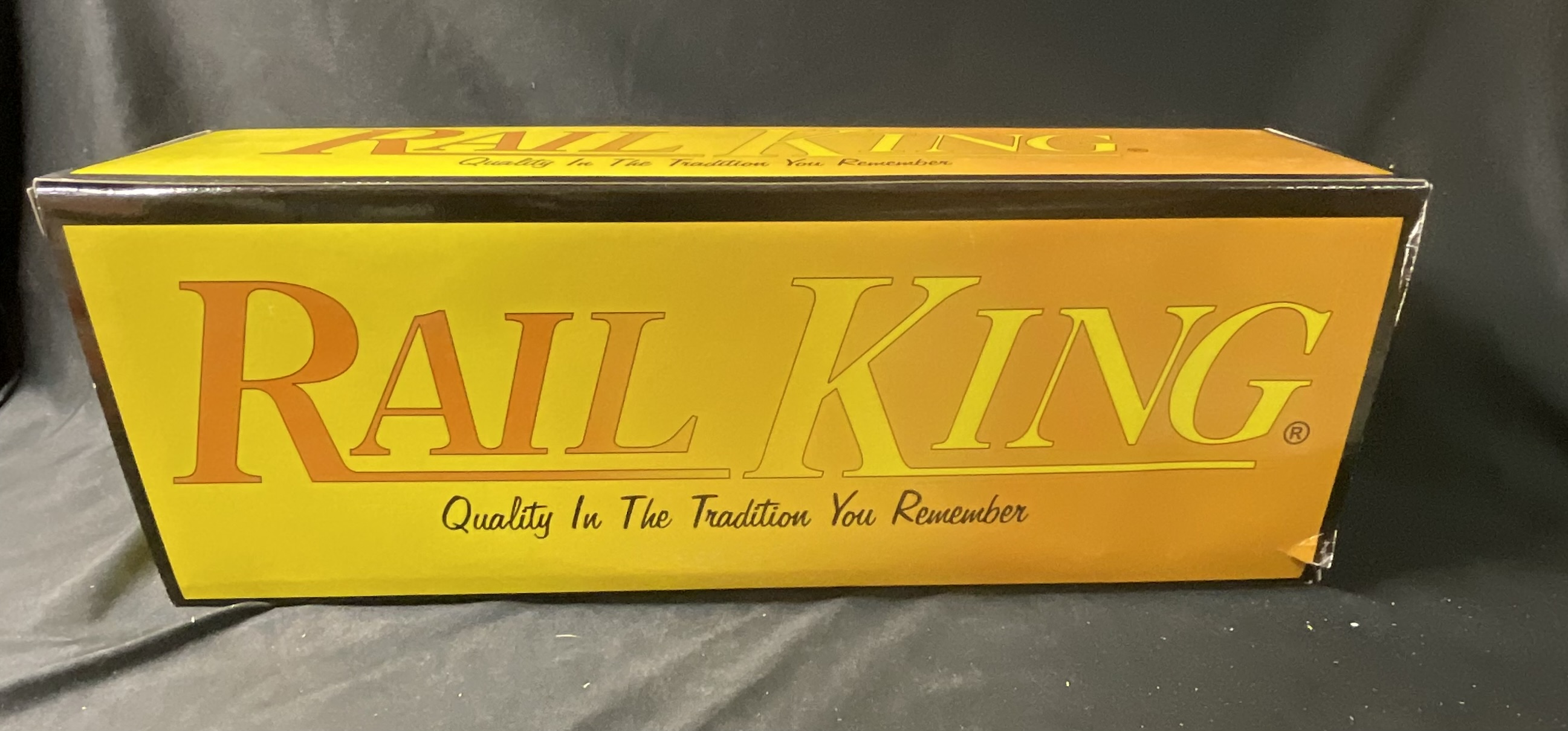 MTH RailKing 2010 Christmas Box Car 30-74604