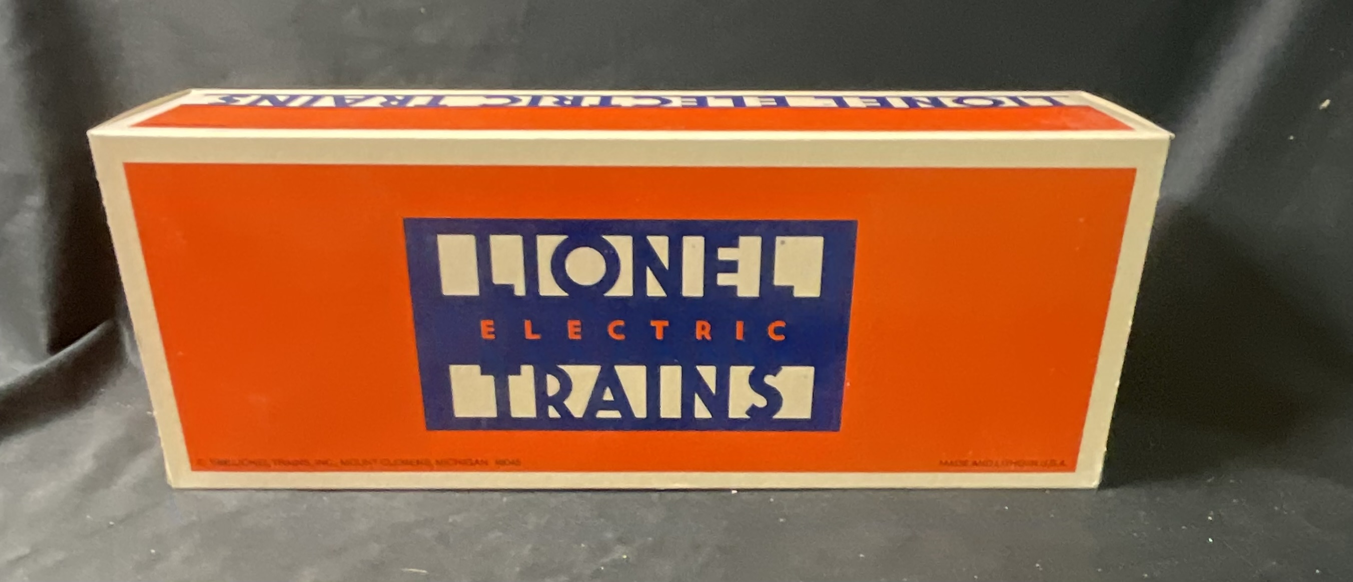 Lionel 6-19903 1987 Christmas Boxcar with Original Box