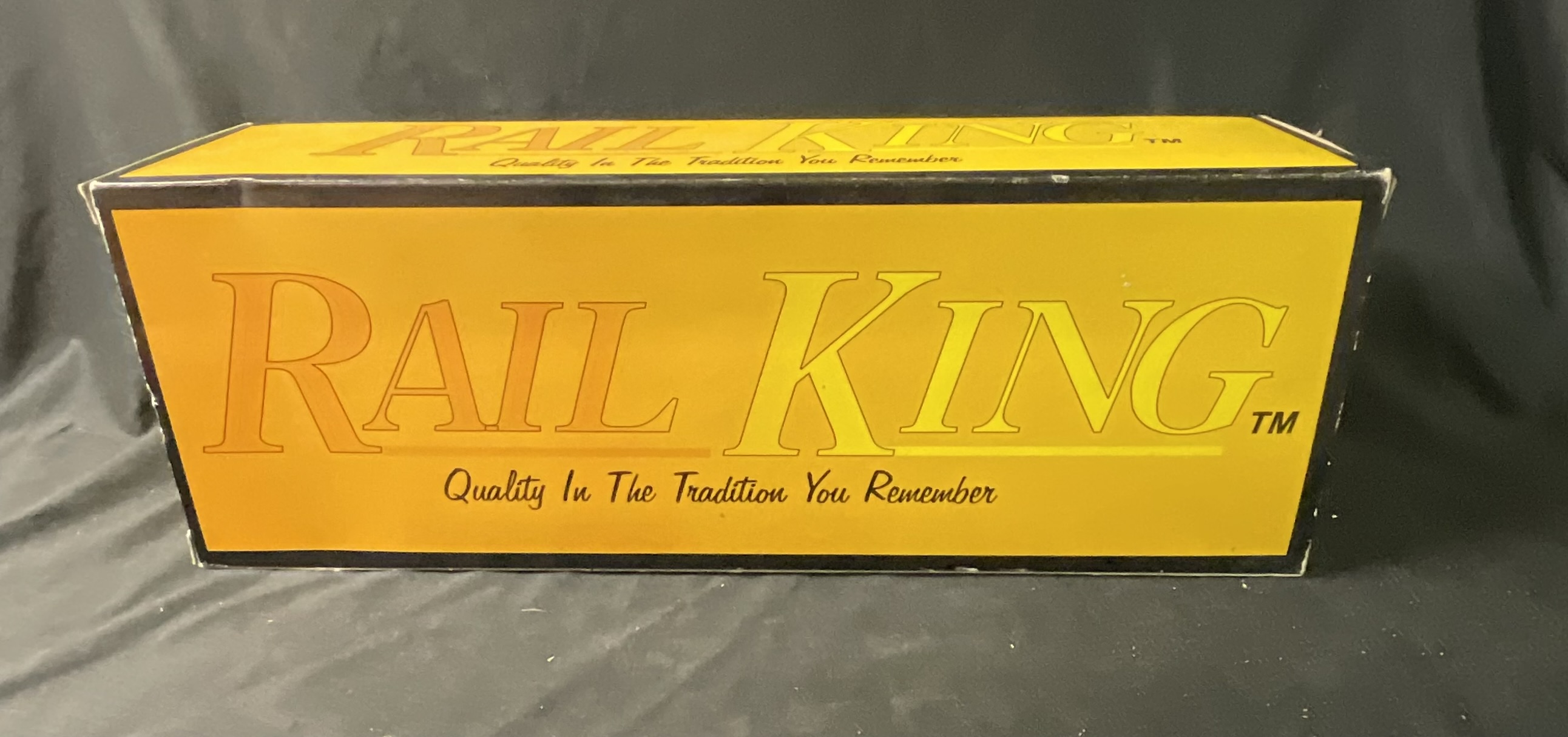 MTH RailKing RK-7607L O Gauge MTH Lines Flat Car with A Pair of Ertl 1952 Cadillacs