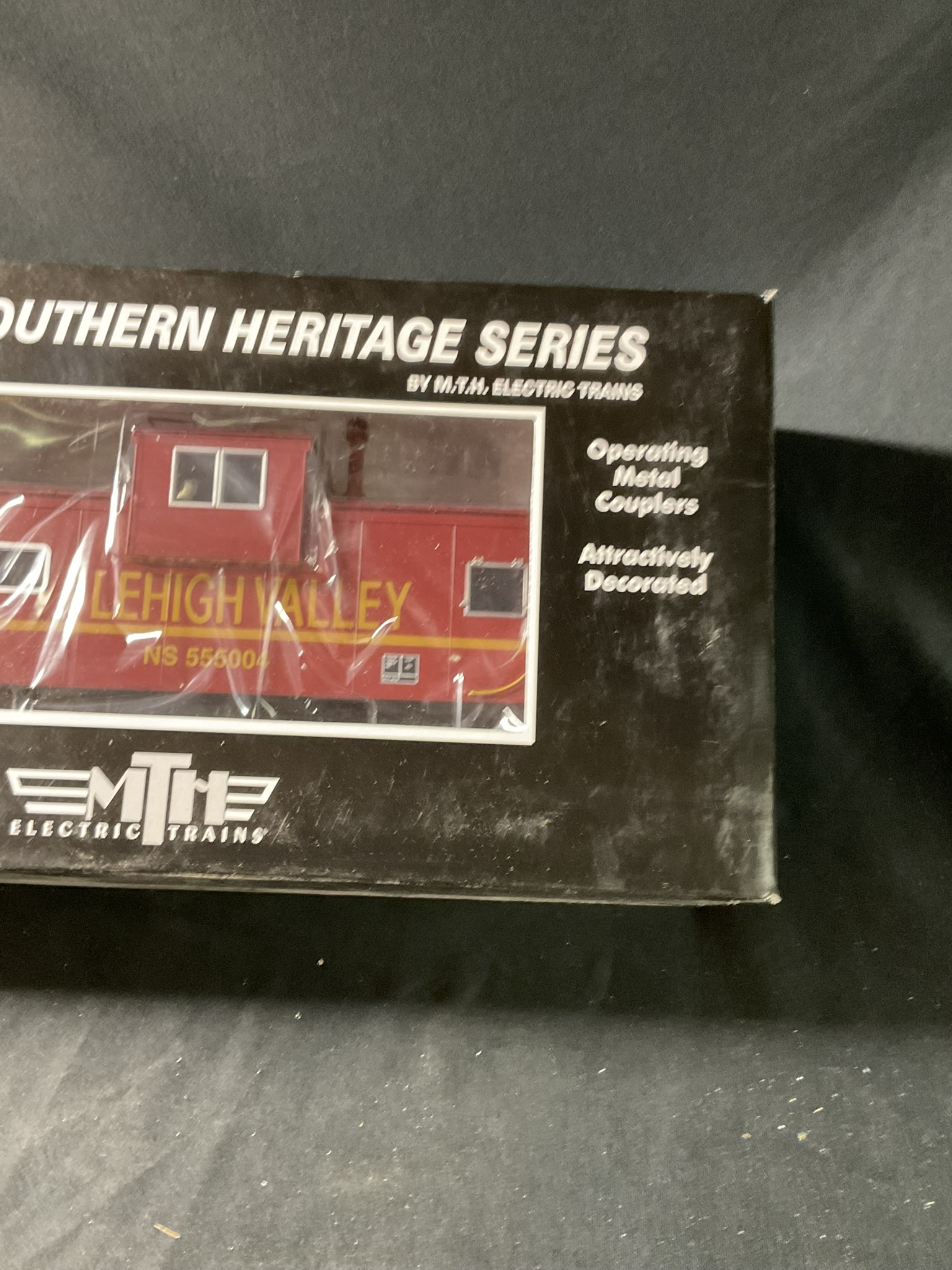 M.T.H. Electric Trains O-Gauge Norfolk Southern Heritage Series Lehigh Valley Extended Vision Caboose
