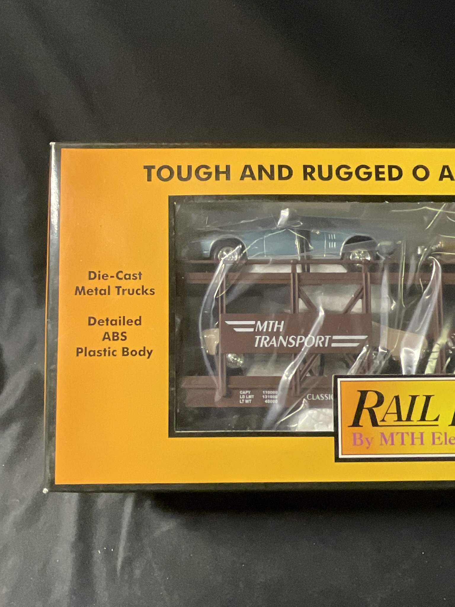Rail King By MTH Electric Trains O Gauge Auto Transport Set with Four Die-Cast Automobiles 30-7638