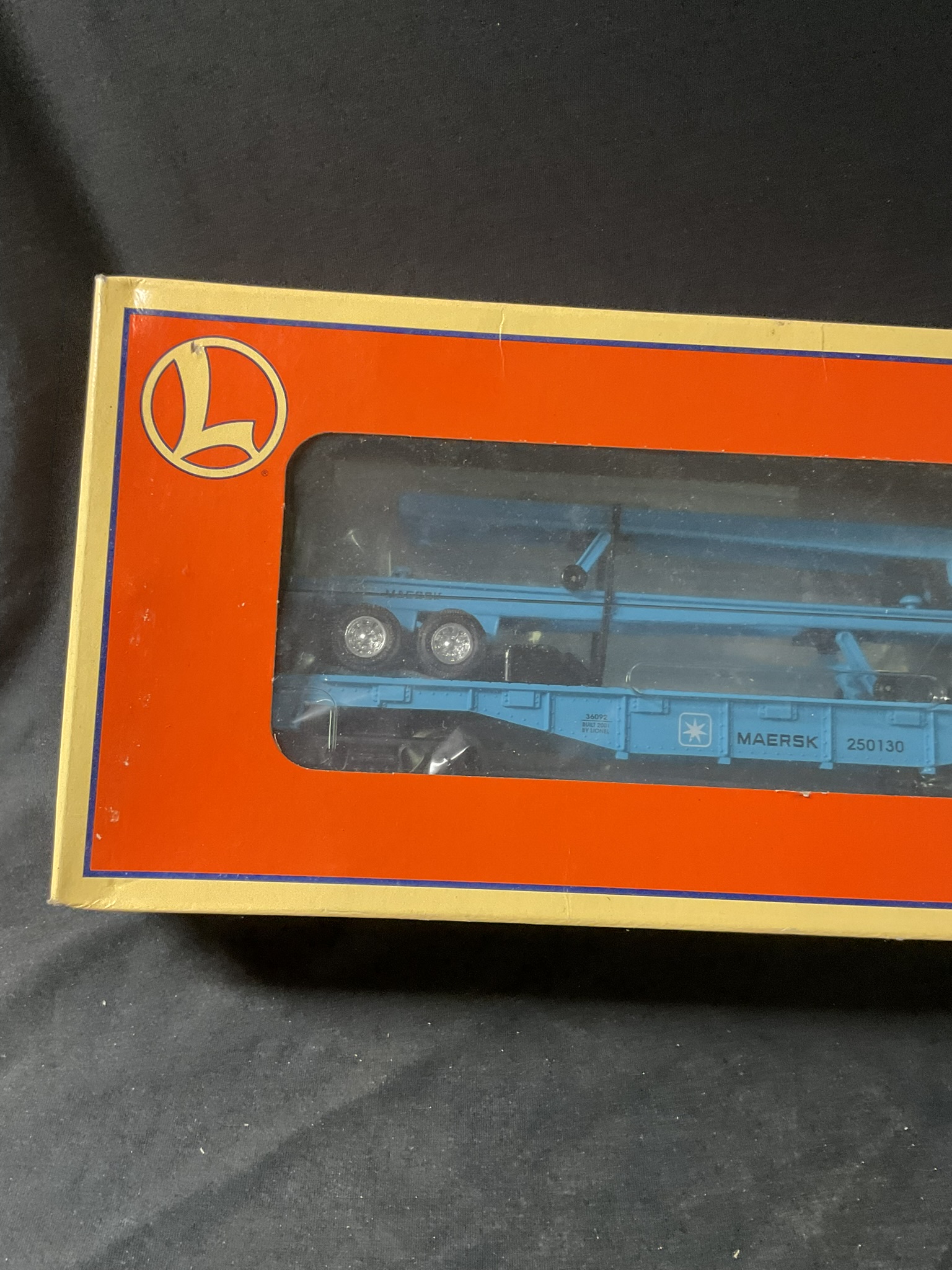 Lionel Maersk Flat Car with Two Trailer Frames Model 6-36092