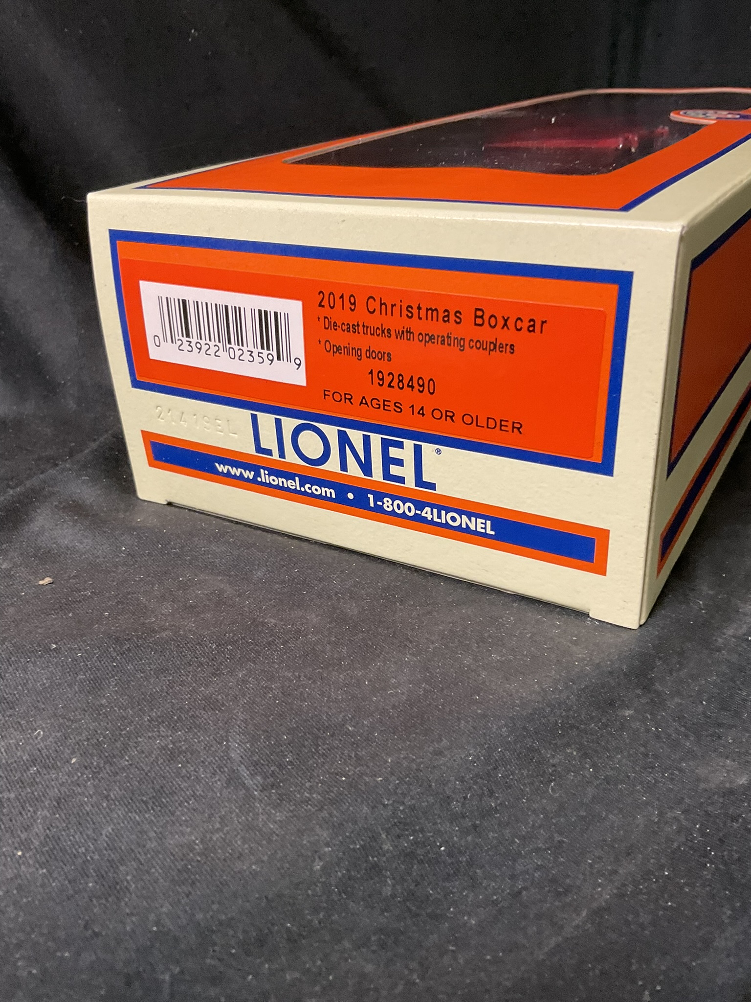 Lionel O-Gauge 2019 Christmas Boxcar 1928490