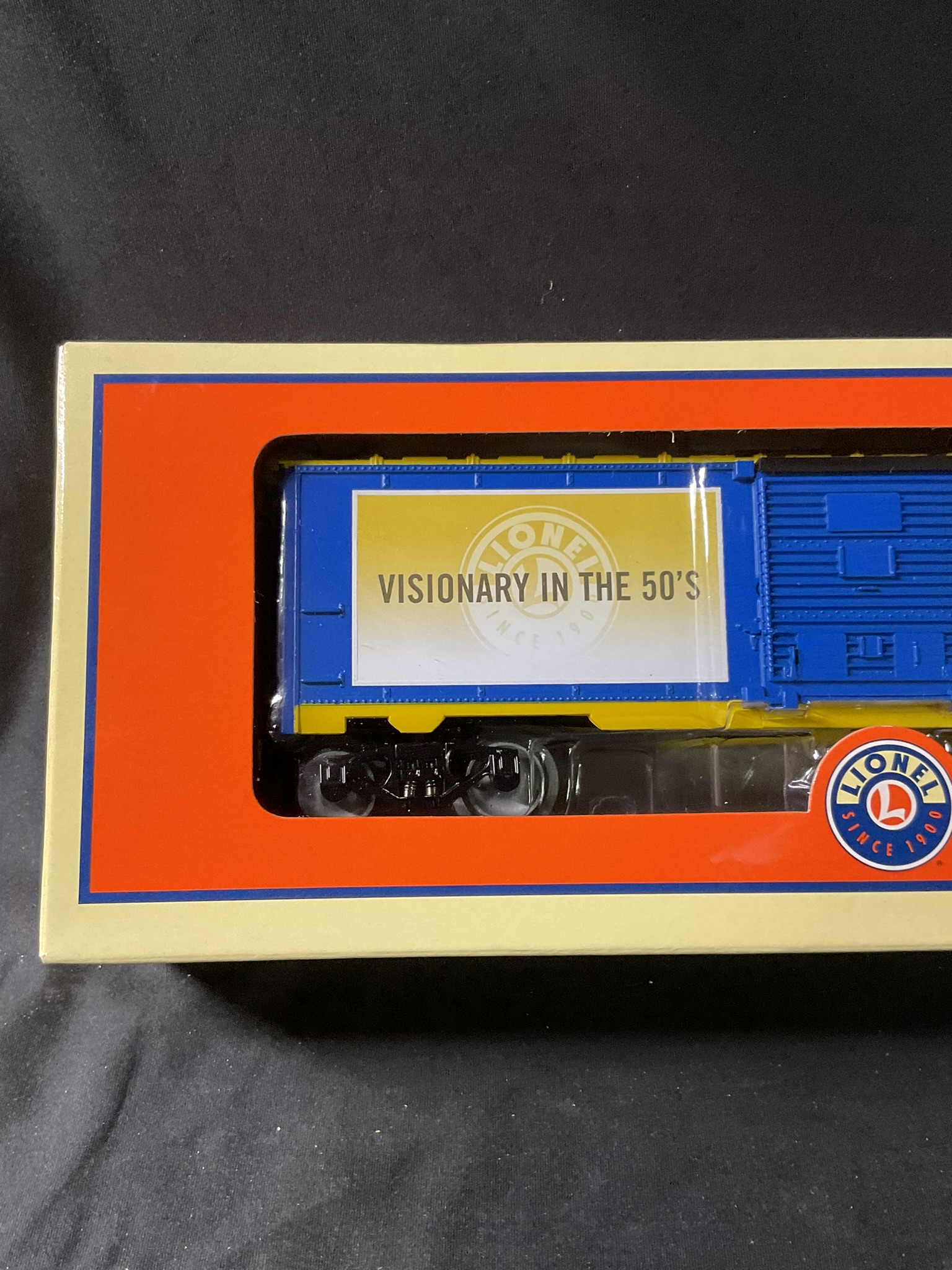 Lionel O-Gauge 6-27080 Visionary in the 50's Vision Boxcar in Original Box