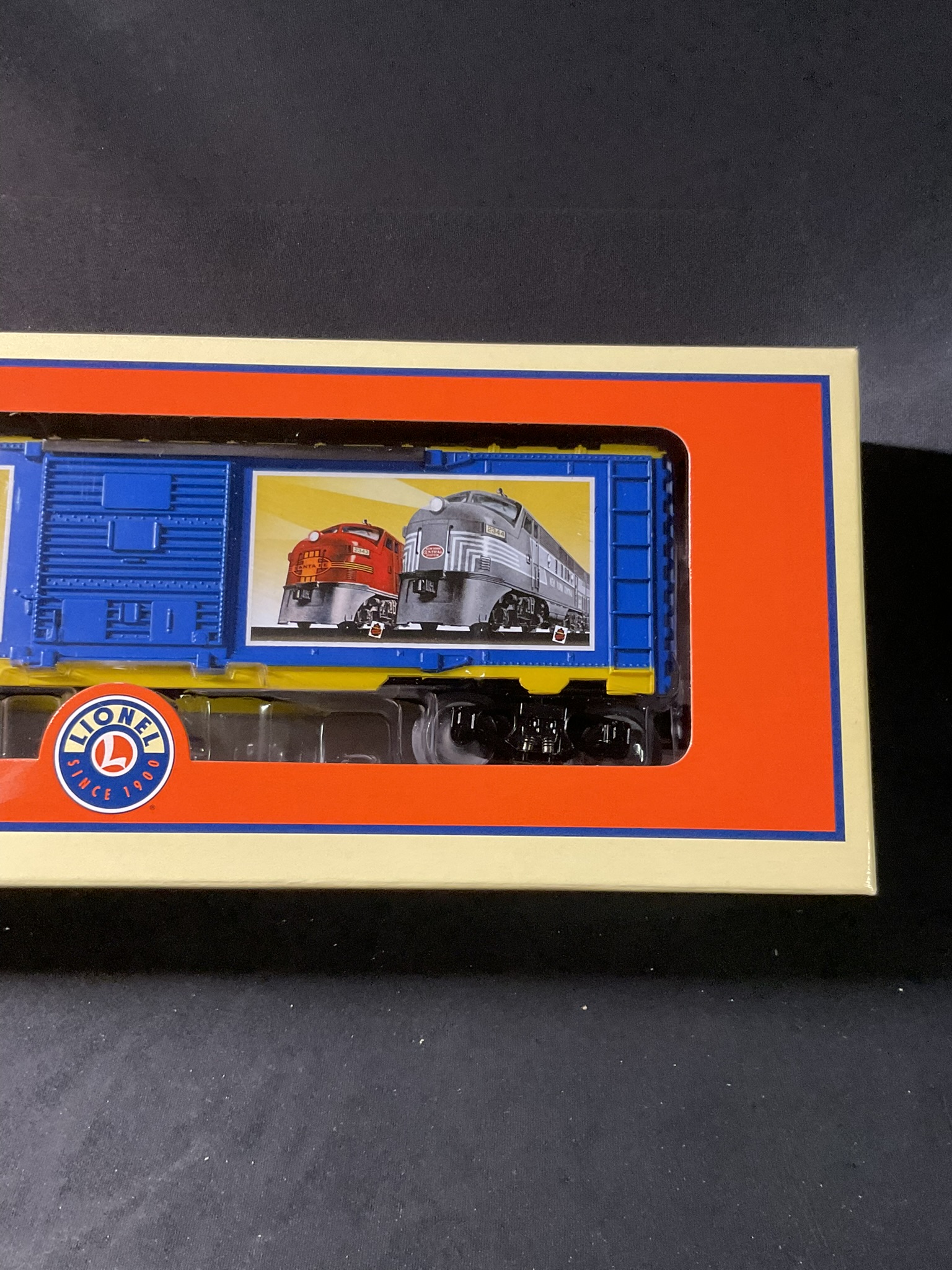 Lionel O-Gauge 6-27080 Visionary in the 50's Vision Boxcar in Original Box