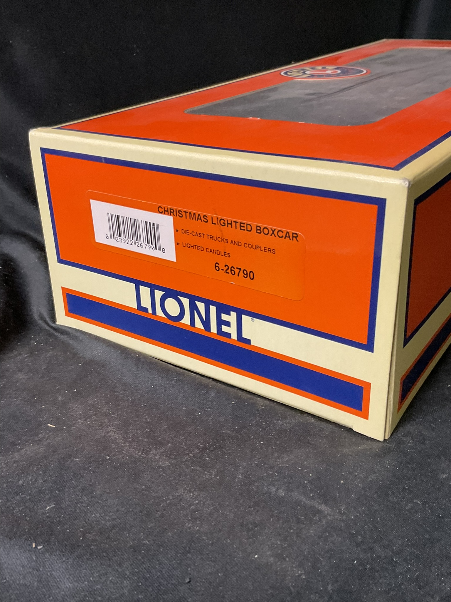 Lionel Model 6-26790 Christmas Lighted Boxcar in Original Box