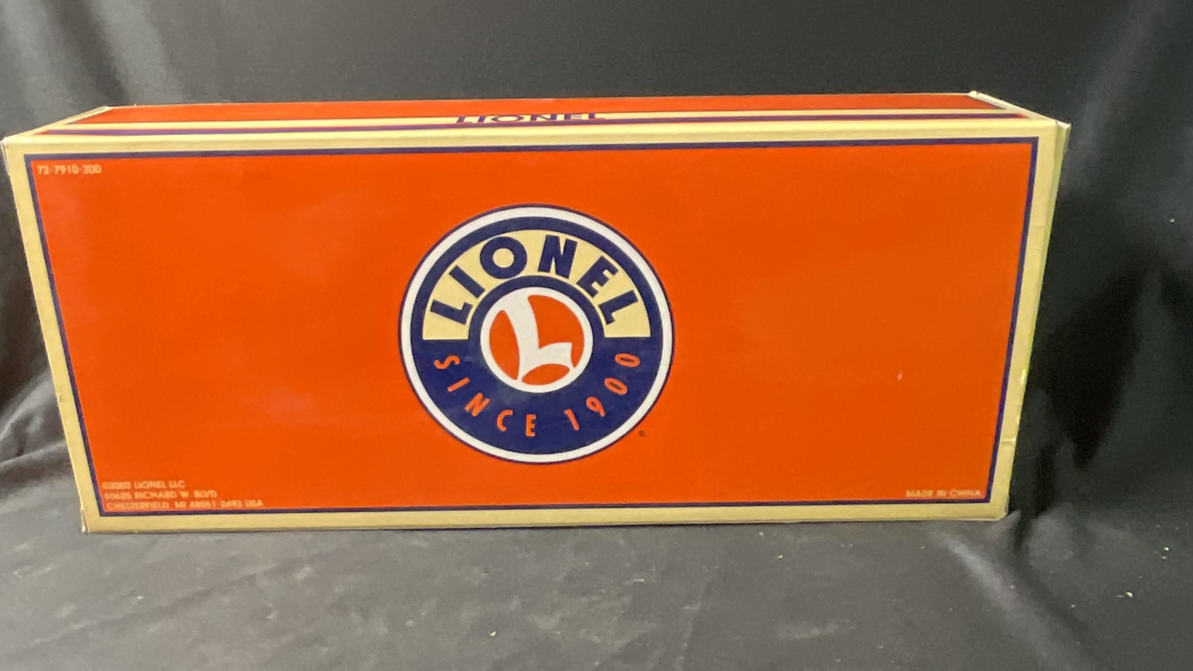 Lionel Model 6-26790 Christmas Lighted Boxcar in Original Box