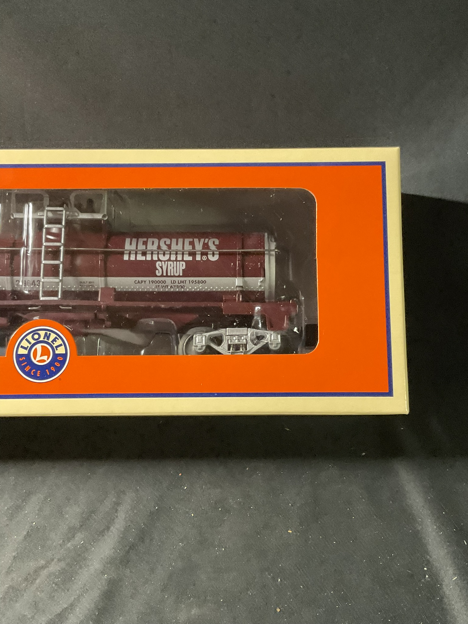 Lionel Hershey's Chocolate Syrup Single Dome Tank Car, 6-29643