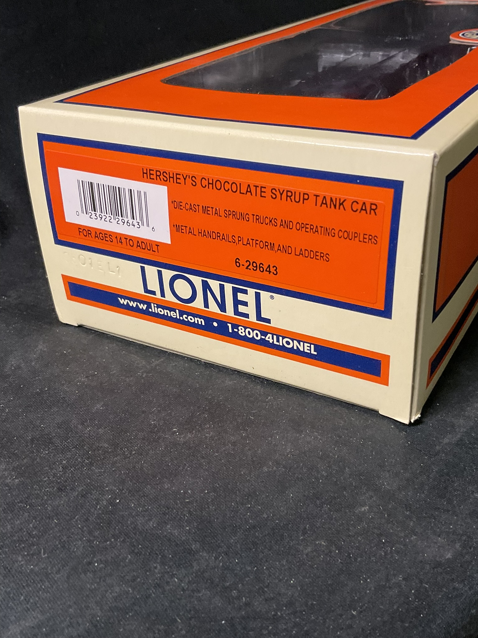 Lionel Hershey's Chocolate Syrup Single Dome Tank Car, 6-29643