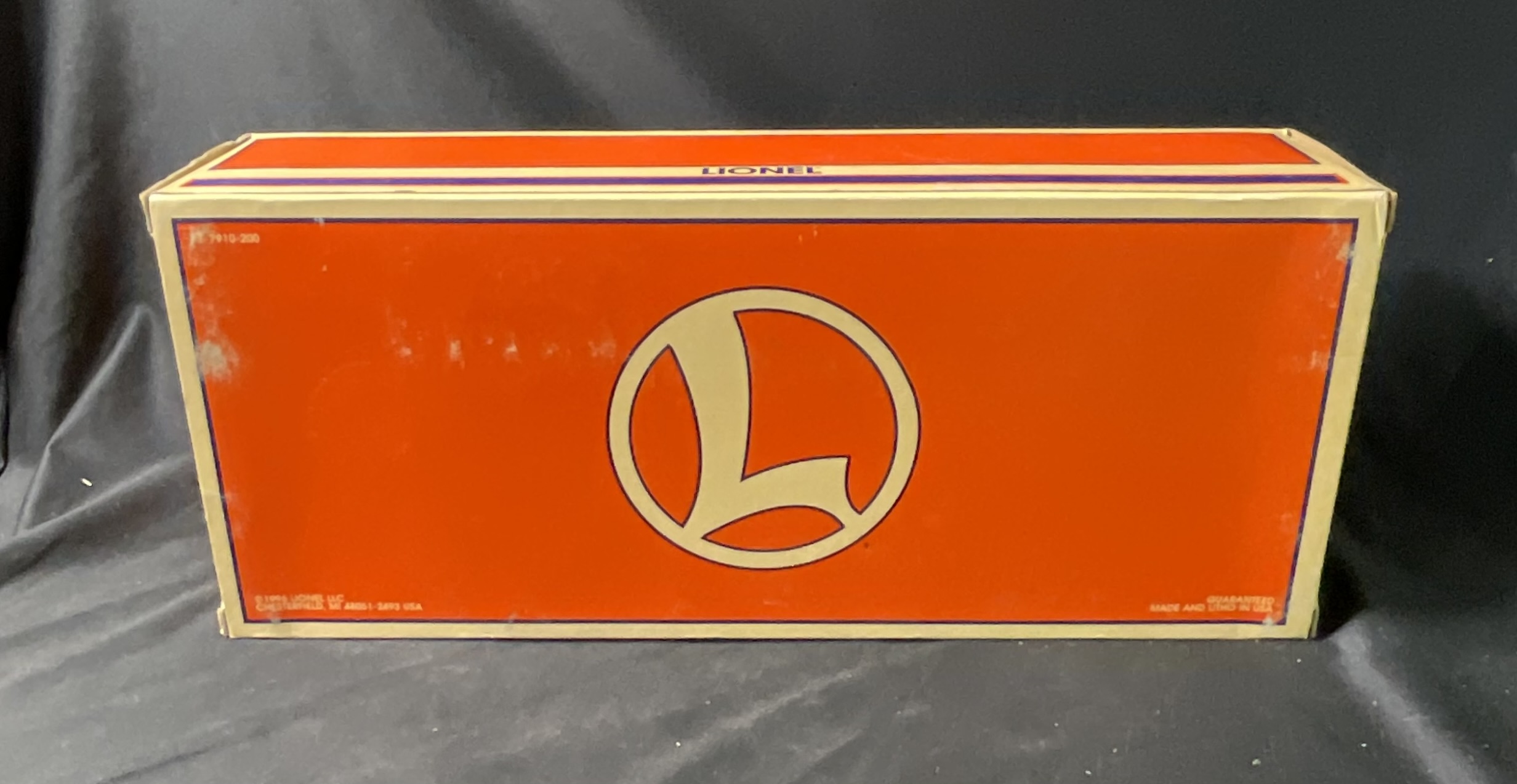 Lionel 6-26906 Southern Pacific Flatcar with Corgi 57 Chevy Police Car